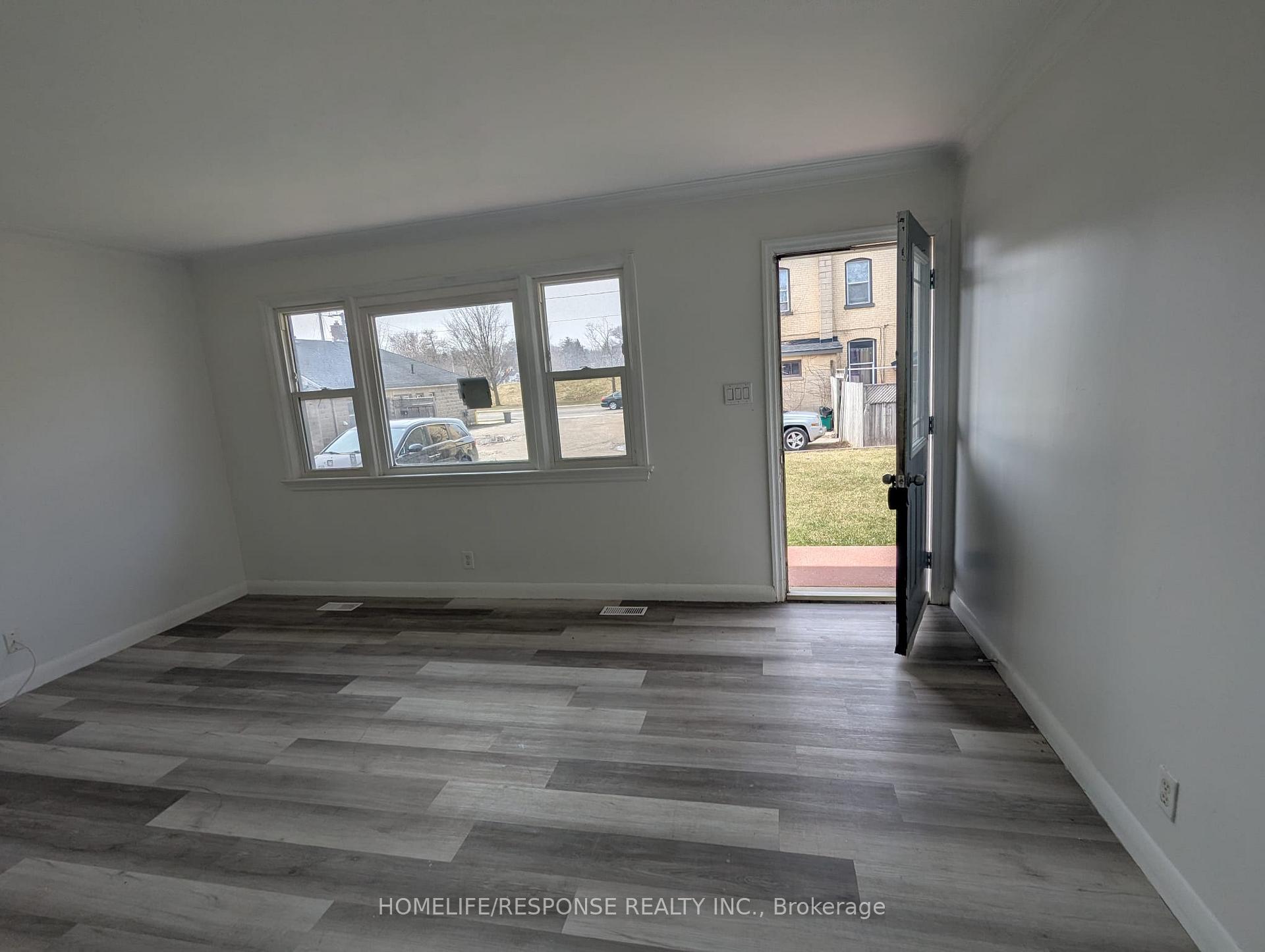 Photo 3 of Unit 1/2, 103 Water Street, Cambridge, East Galt — HOMEH