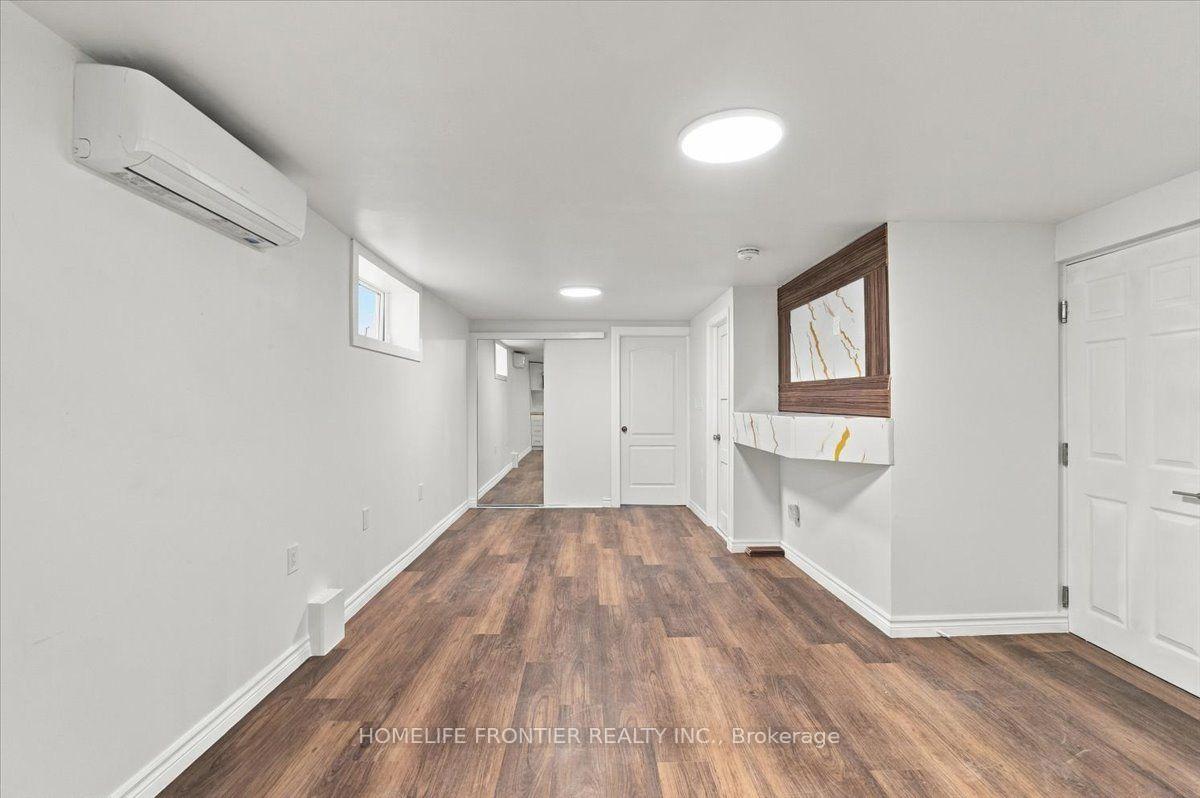 Photo 4 of Unit 6, 99 Regent Road, North York, Downsview-Roding-CFB — HOMEH