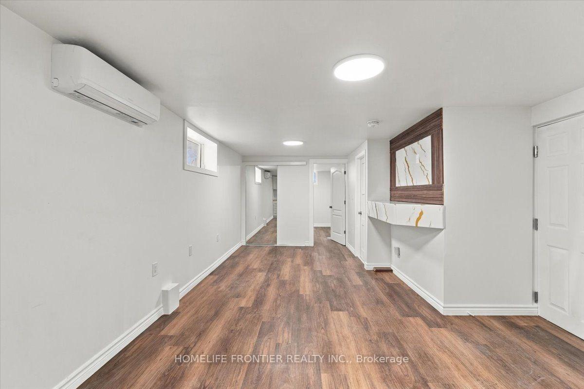 Photo 5 of Unit 6, 99 Regent Road, North York, Downsview-Roding-CFB — HOMEH