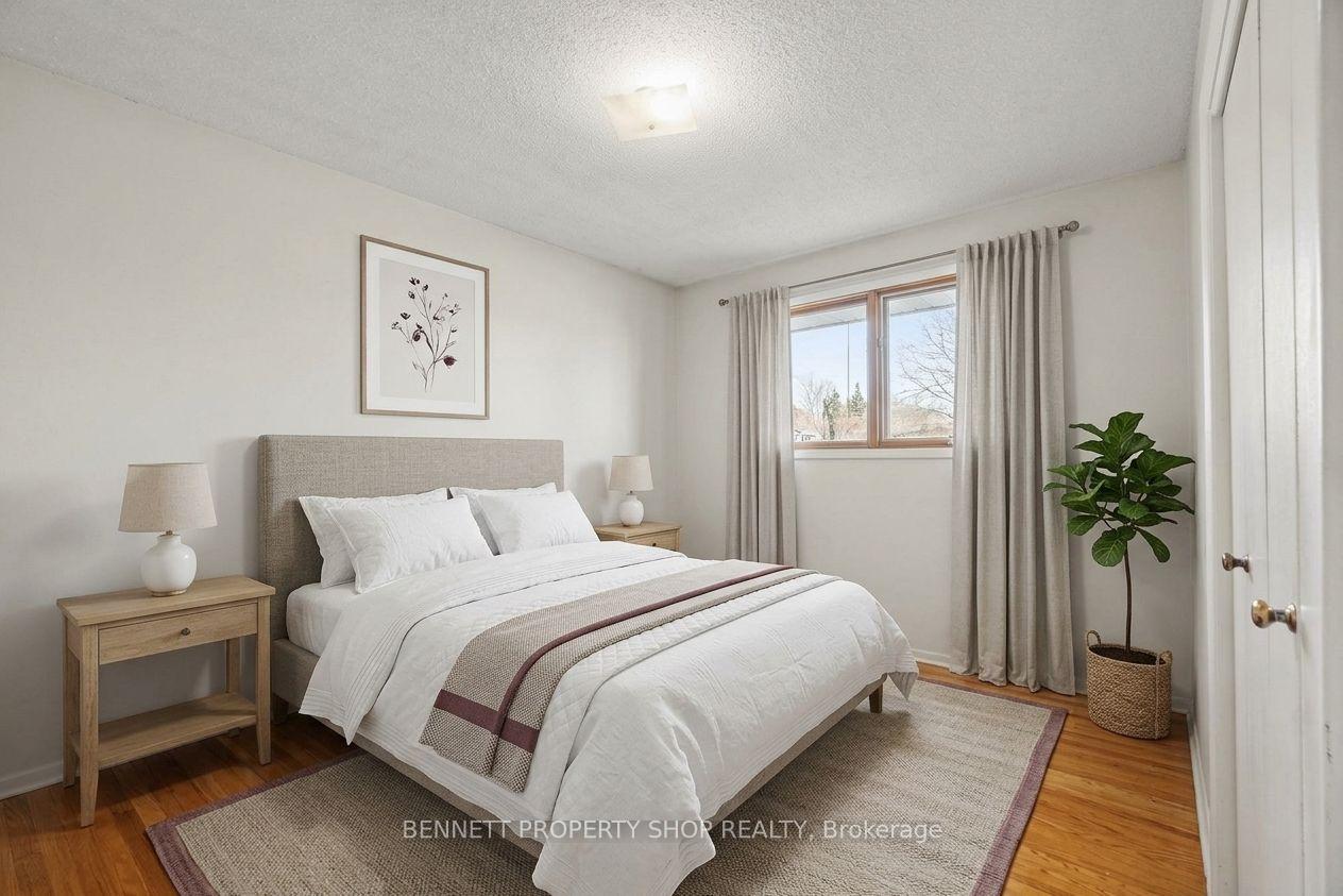 Photo 14 of 18 Kingsbury Avenue, Ottawa, Meadowlands/Crestview — HOMEH