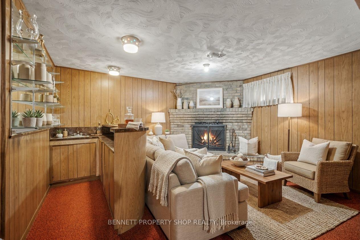 Photo 16 of 18 Kingsbury Avenue, Ottawa, Meadowlands/Crestview — HOMEH