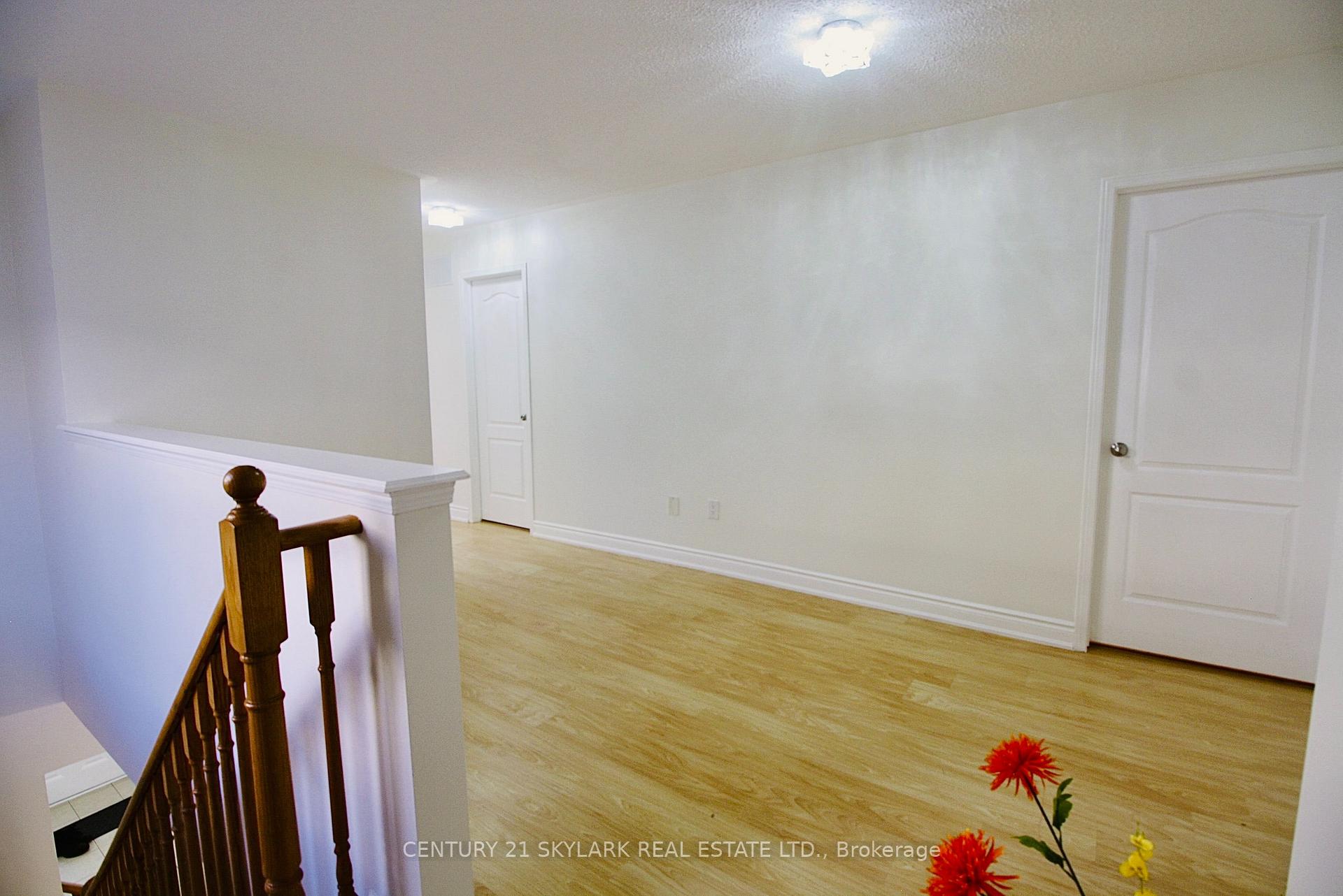 Photo 13 of 61 Lightcatcher Circle, Brampton, Bram East — HOMEH