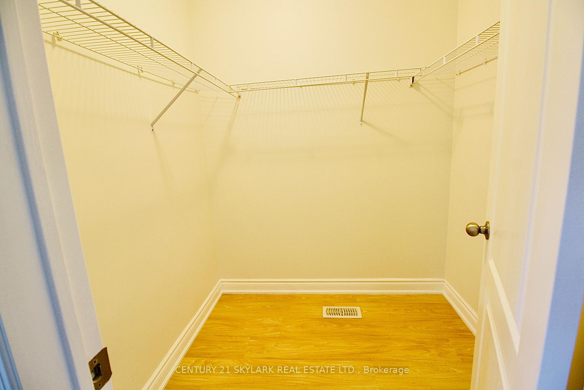 Photo 17 of 61 Lightcatcher Circle, Brampton, Bram East — HOMEH