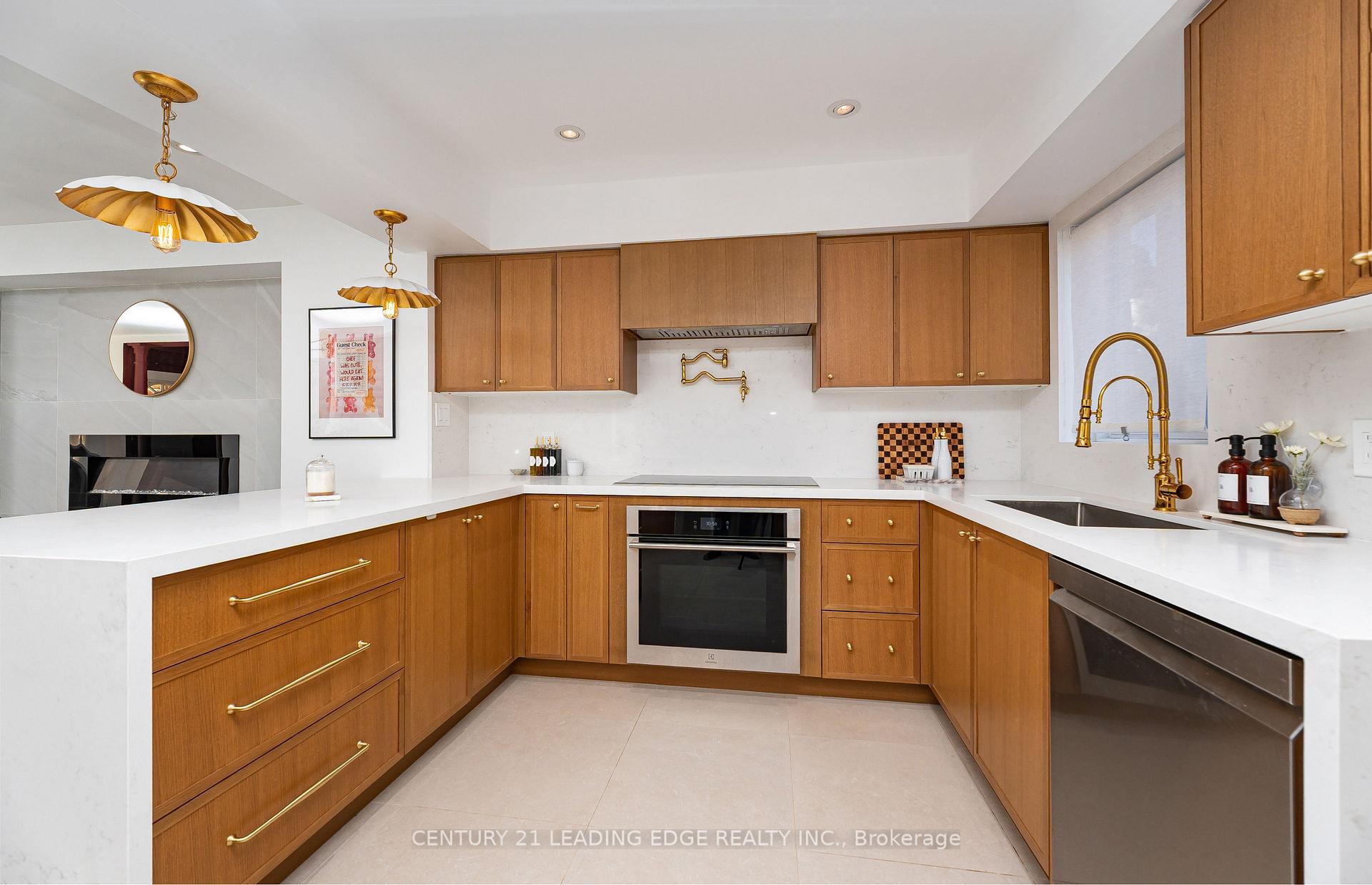 Photo 11 of Unit 36, 18 Clark Avenue, Vaughan, Crestwood-Springfarm-Yorkhill — HOMEH