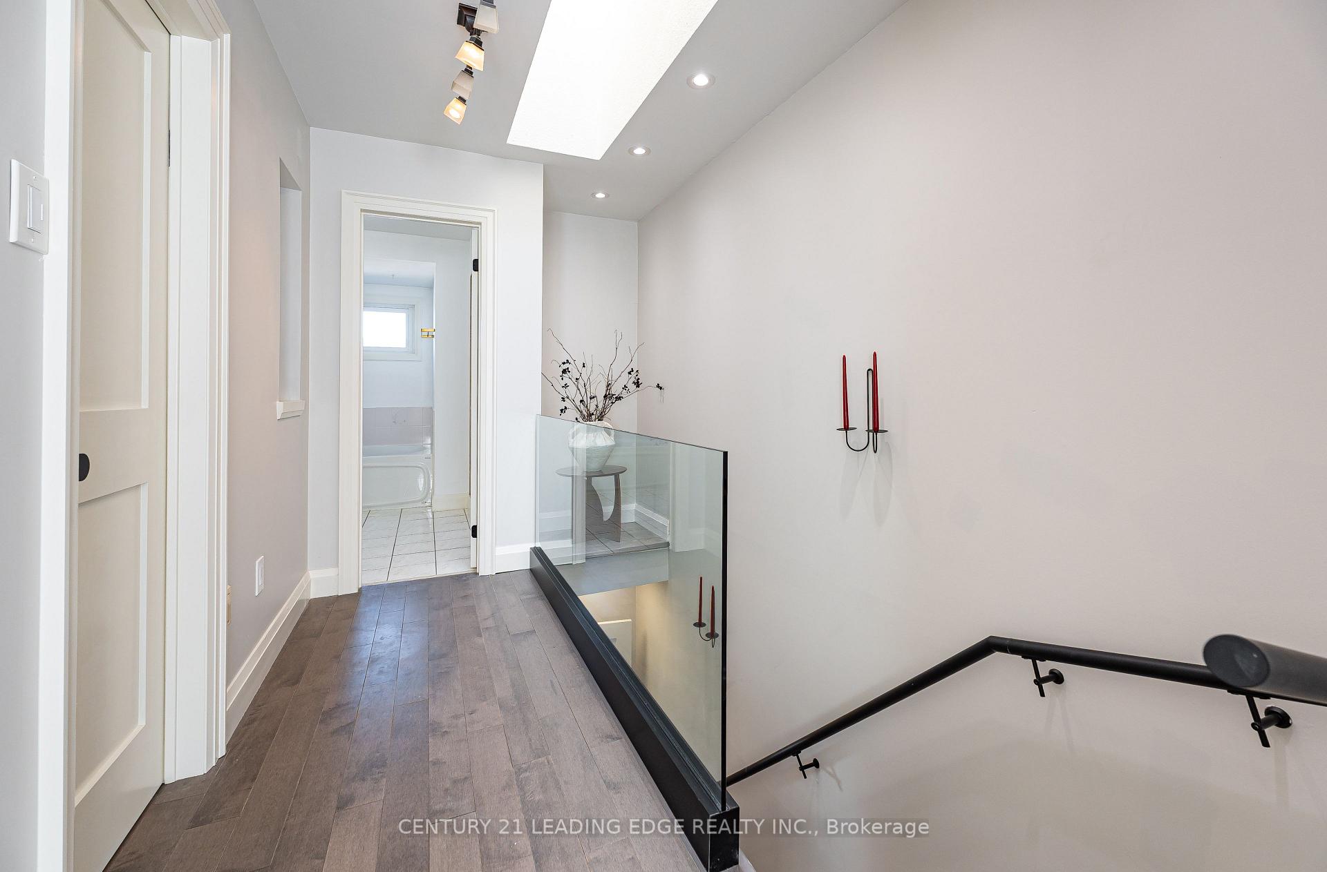 Photo 19 of Unit 36, 18 Clark Avenue, Vaughan, Crestwood-Springfarm-Yorkhill — HOMEH