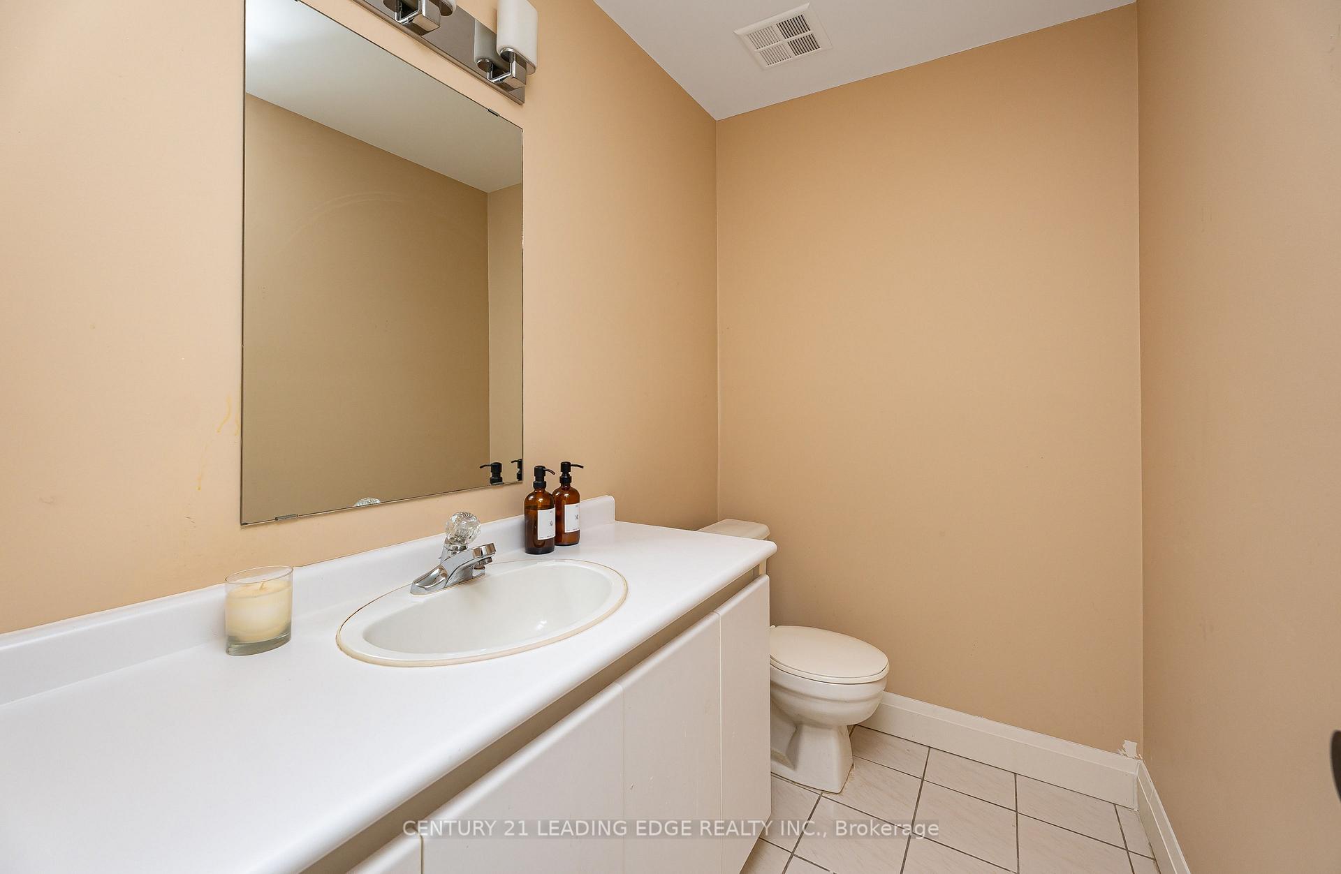 Photo 26 of Unit 36, 18 Clark Avenue, Vaughan, Crestwood-Springfarm-Yorkhill — HOMEH