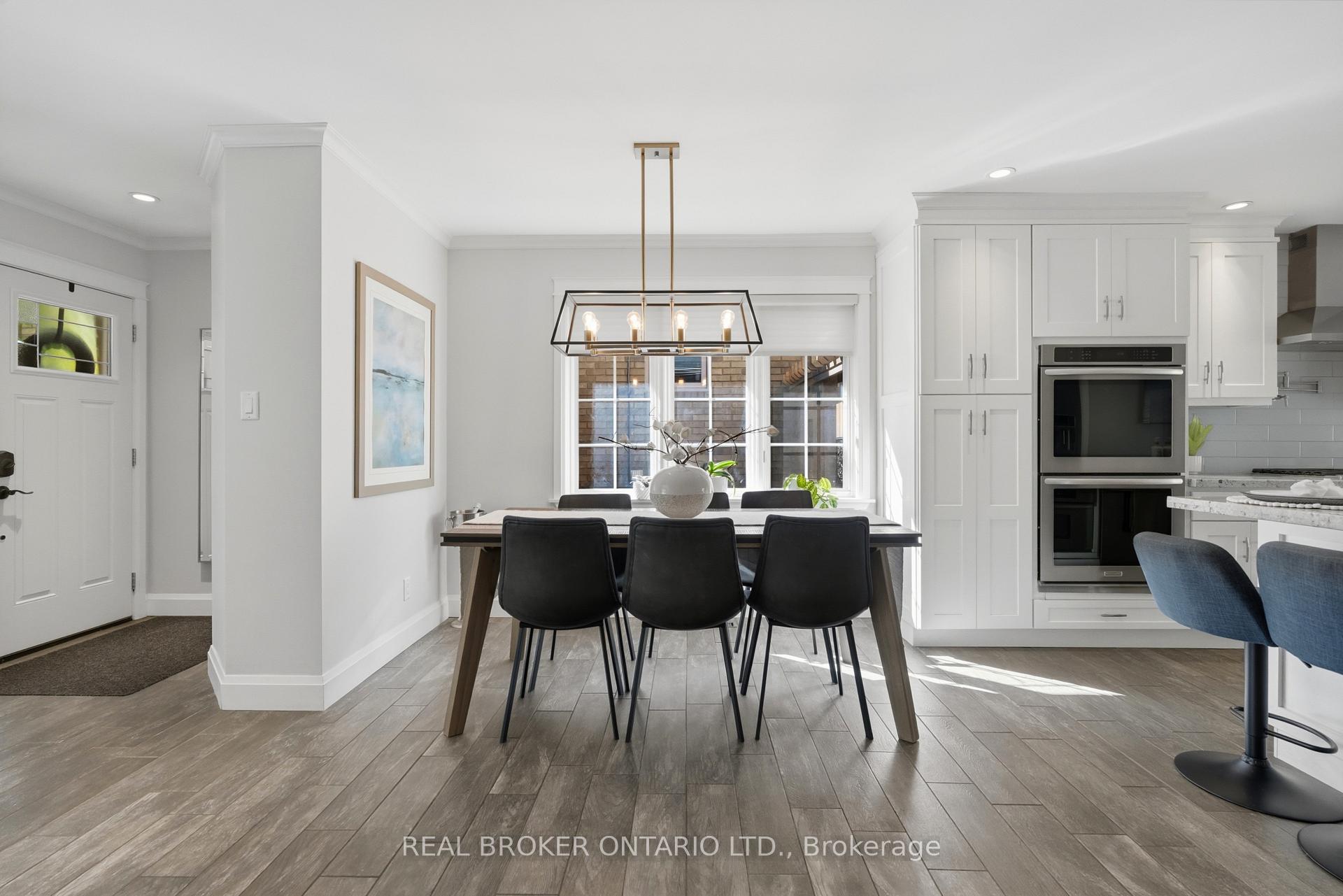 Photo 5 of 7 Rockhaven Lane, Hamilton, Waterdown — HOMEH