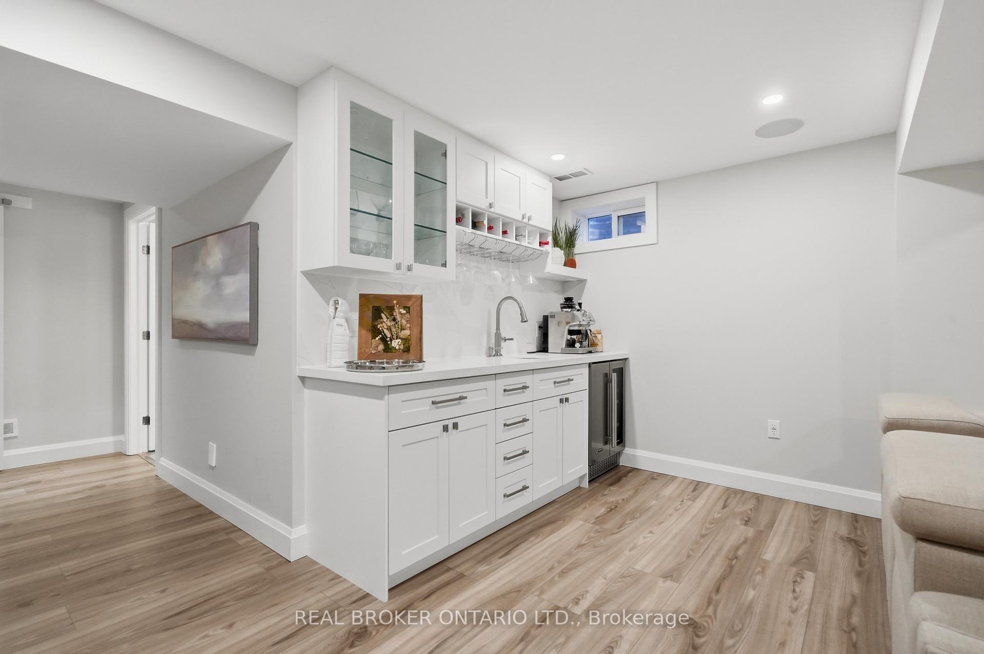 Photo 39 of 7 Rockhaven Lane, Hamilton, Waterdown — HOMEH