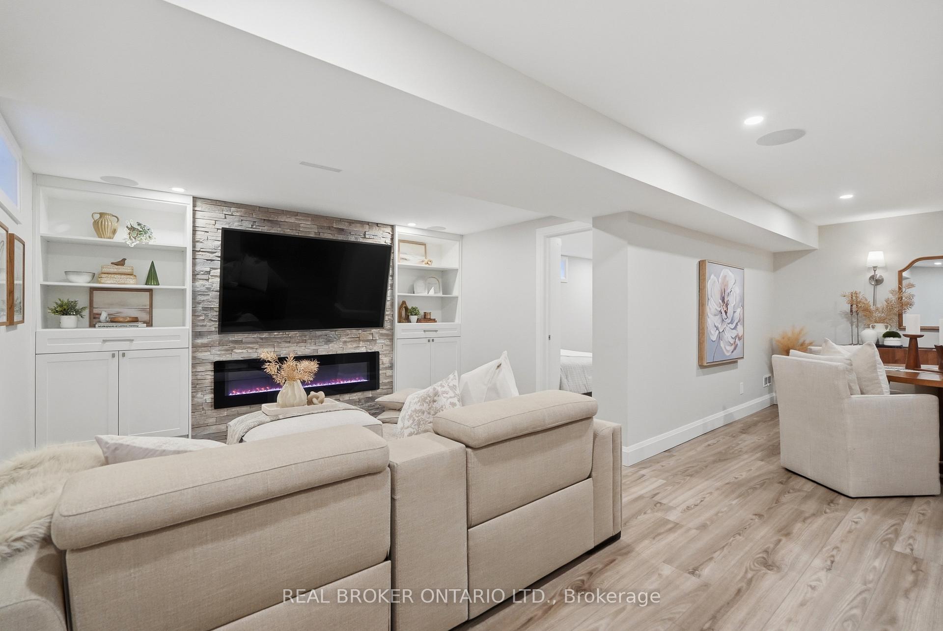 Photo 40 of 7 Rockhaven Lane, Hamilton, Waterdown — HOMEH
