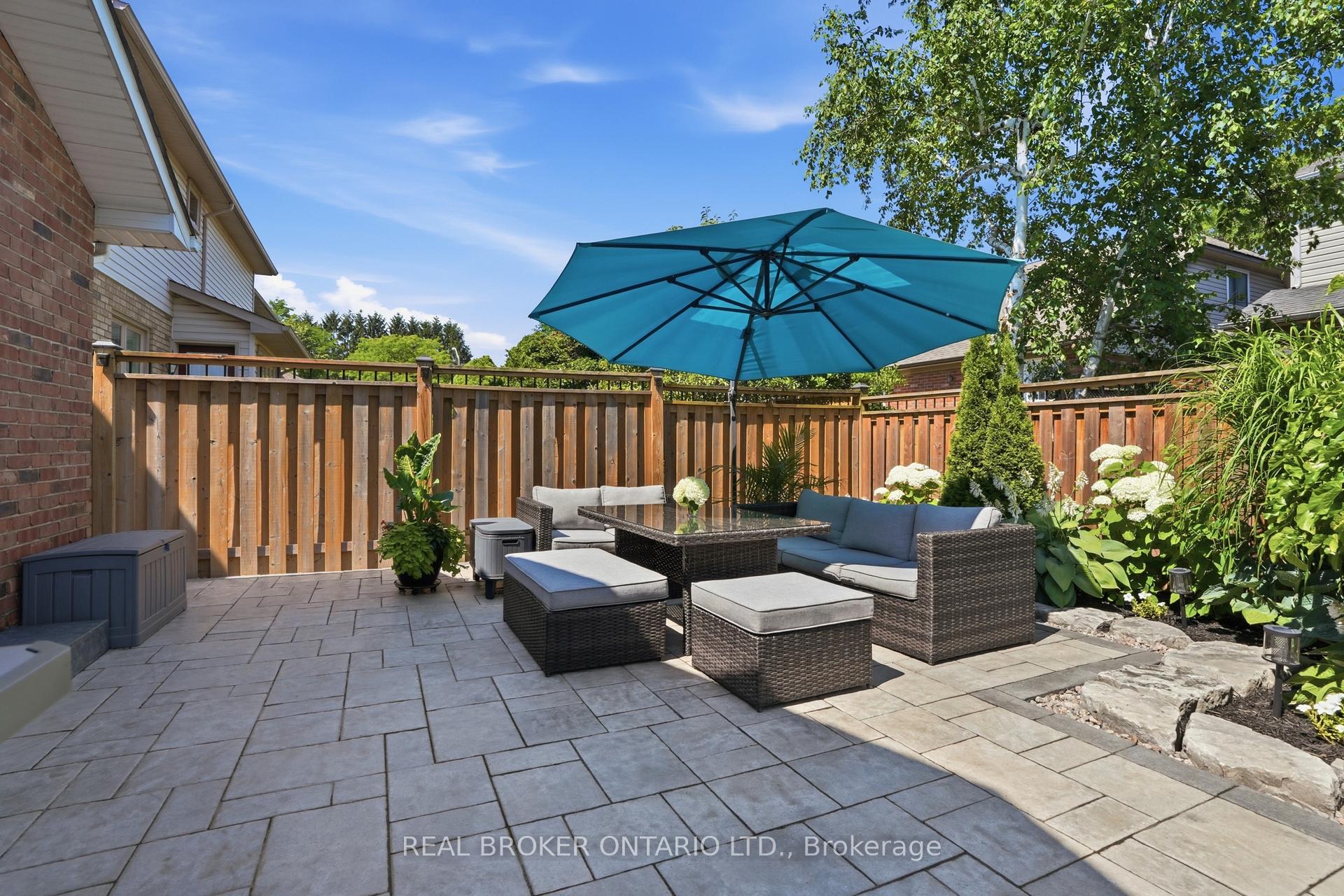 Photo 47 of 7 Rockhaven Lane, Hamilton, Waterdown — HOMEH