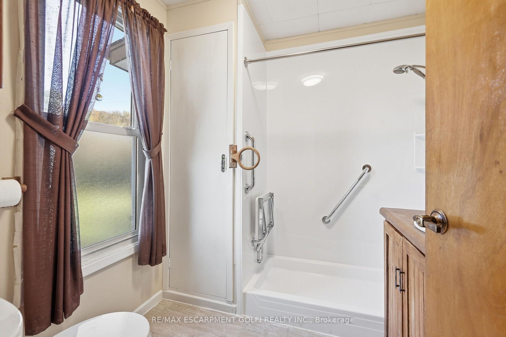 Photo 10 of 9943 Ort Road, Niagara Falls, Lyons Creek — HOMEH