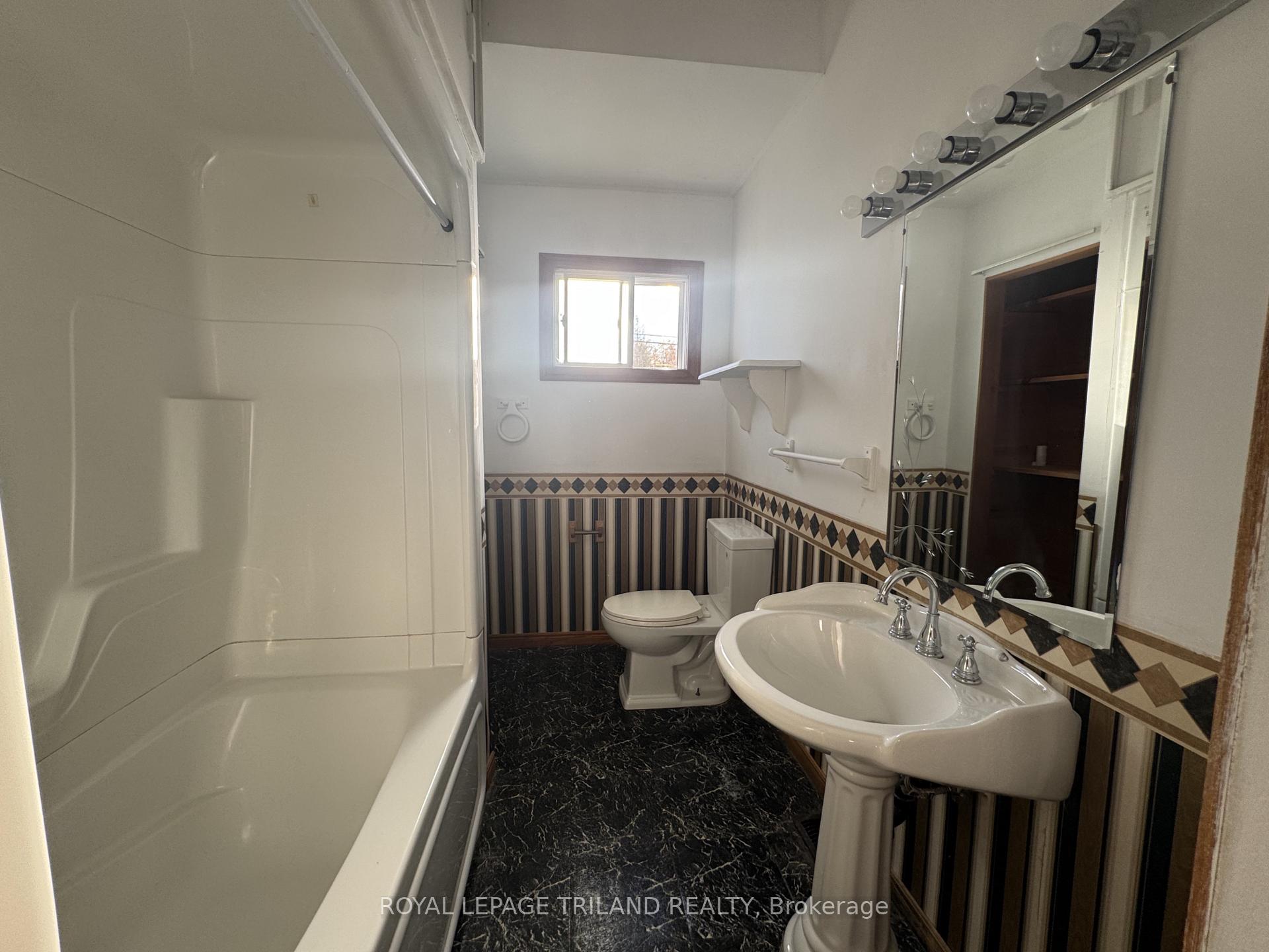 Photo 9 of 21 Owaissa Street, St. Thomas — HOMEH