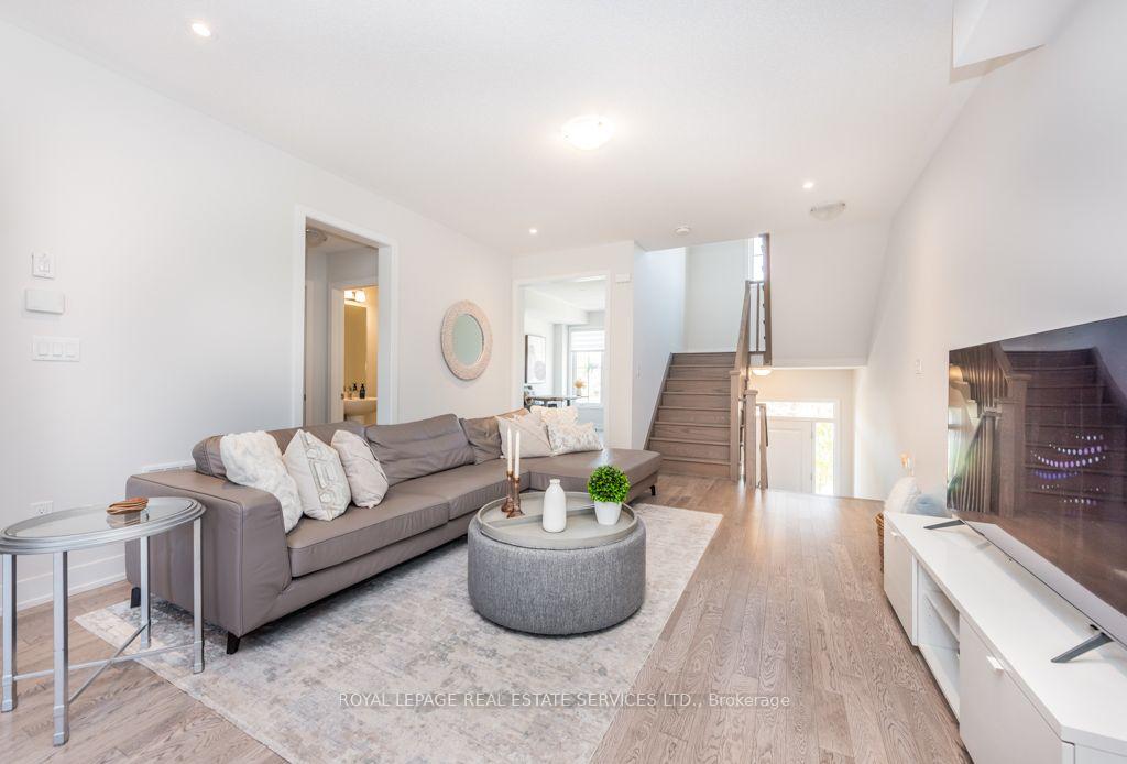 Photo 7 of 1444 Yellow Rose Circle, Oakville, Glen Abbey — HOMEH