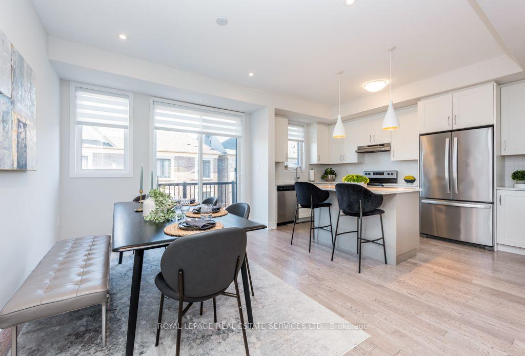 Photo 8 of 1444 Yellow Rose Circle, Oakville, Glen Abbey — HOMEH
