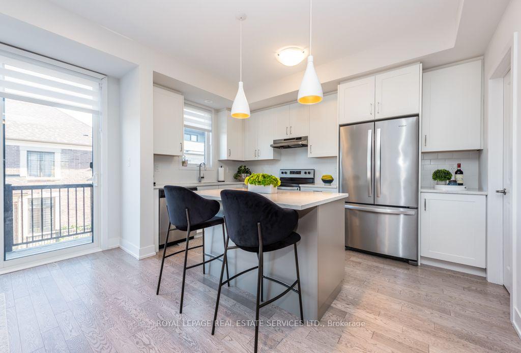Photo 9 of 1444 Yellow Rose Circle, Oakville, Glen Abbey — HOMEH