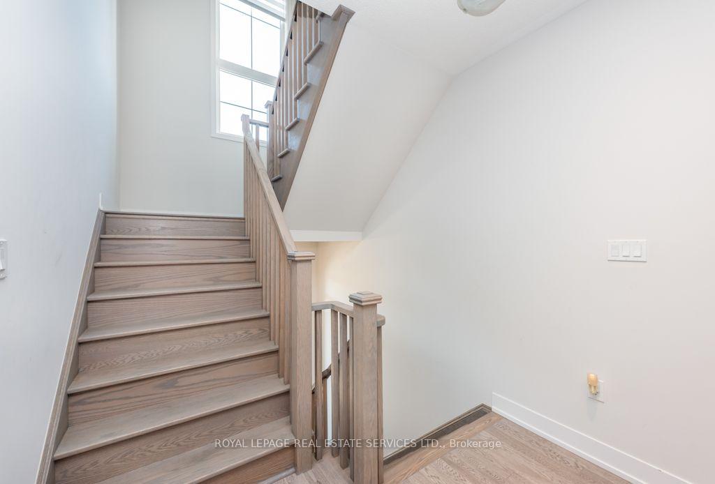 Photo 18 of 1444 Yellow Rose Circle, Oakville, Glen Abbey — HOMEH