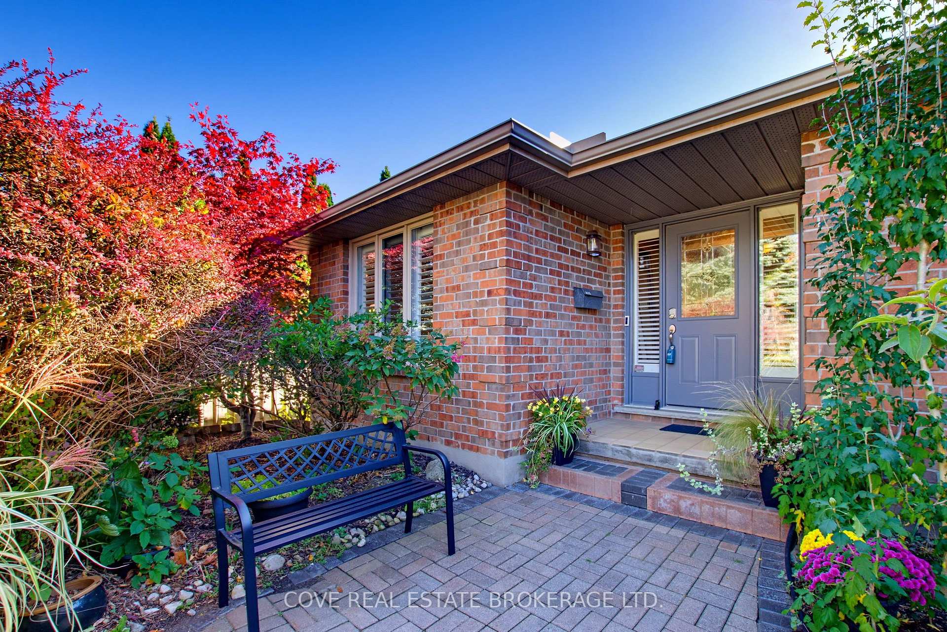 Photo 2 of 91 Sunnyside Drive, London, North G — HOMEH