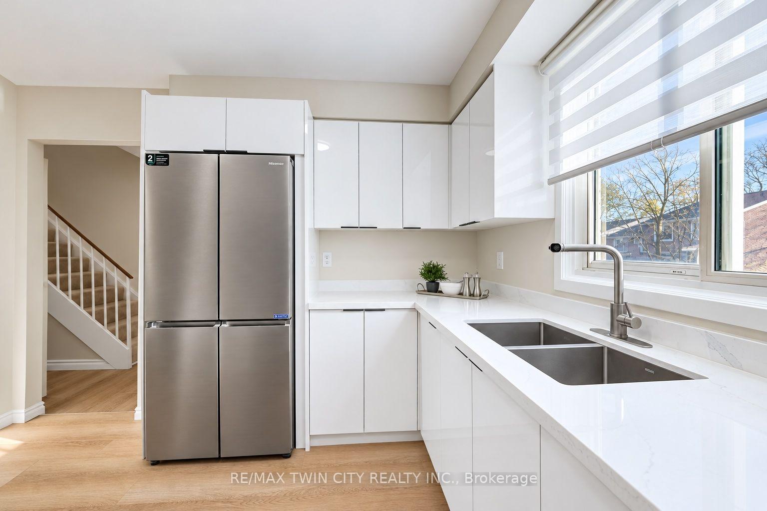Photo 15 of Unit 25, 121 Morgan Avenue, Kitchener, Chicopee/Freeport — HOMEH