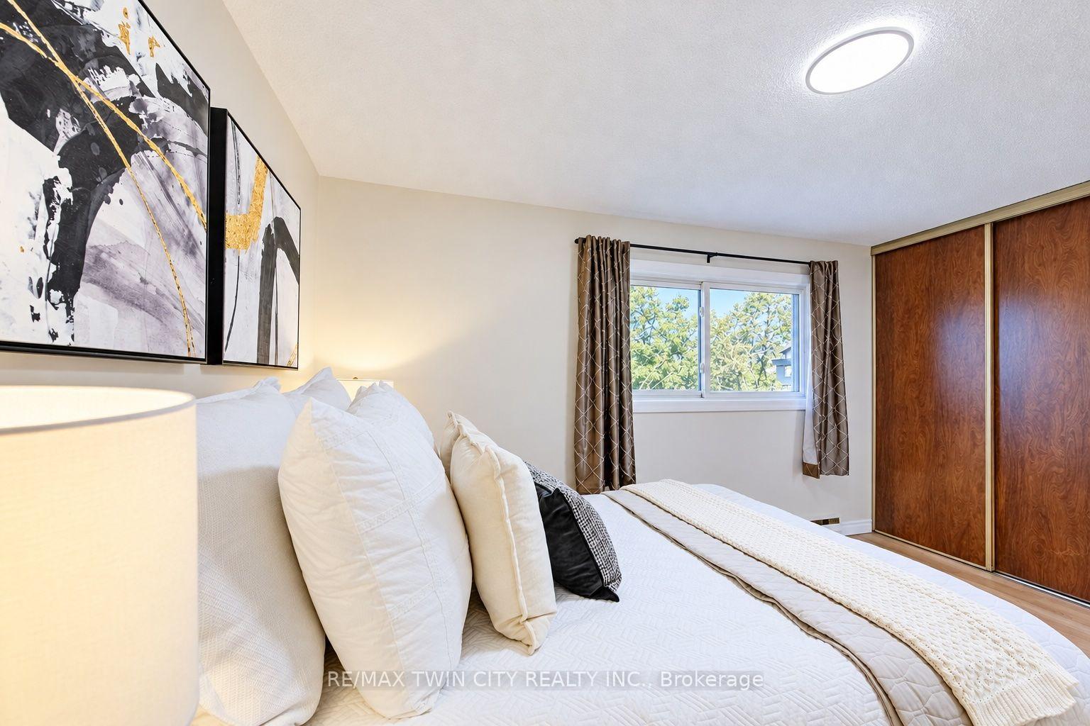 Photo 29 of Unit 25, 121 Morgan Avenue, Kitchener, Chicopee/Freeport — HOMEH