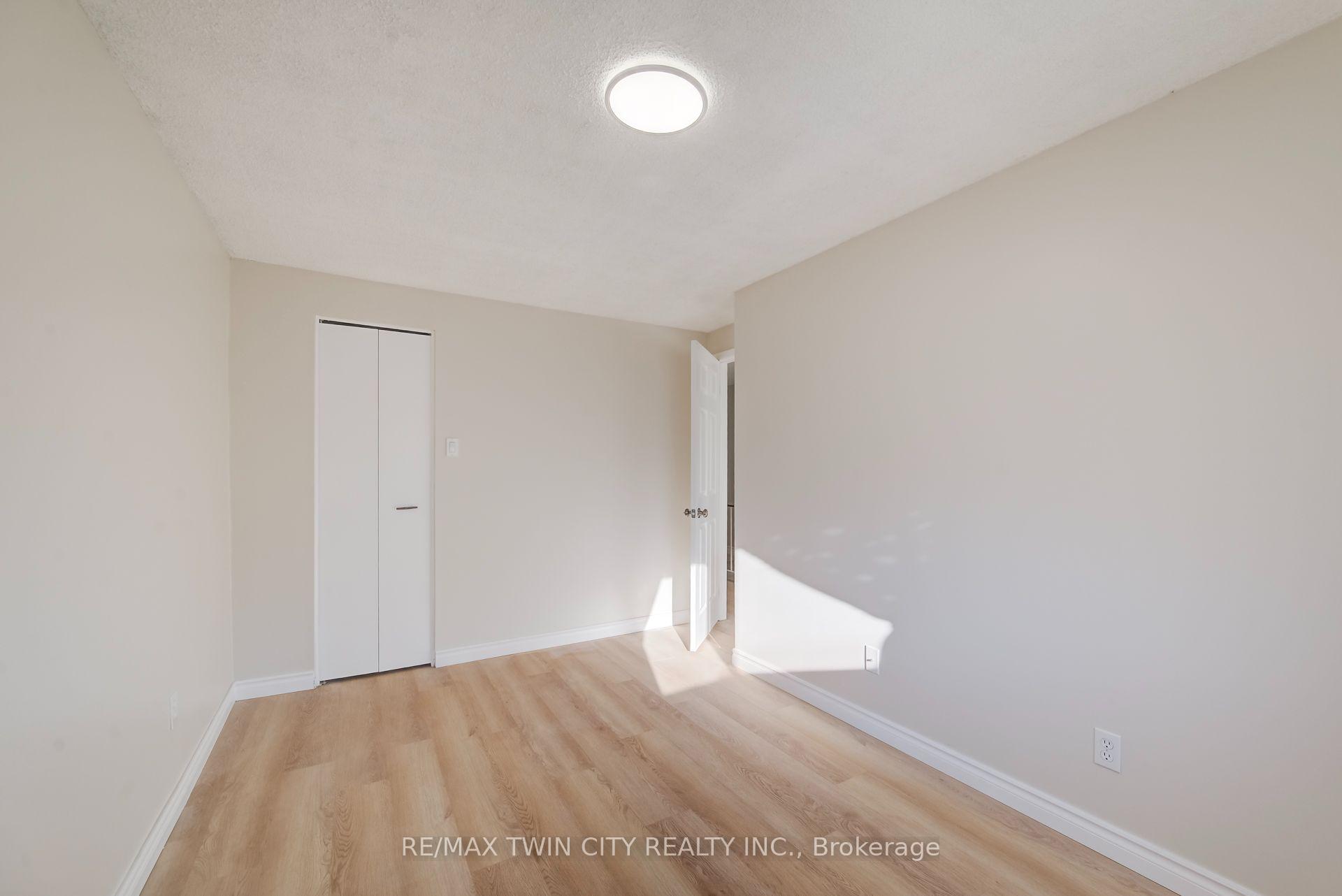 Photo 32 of Unit 25, 121 Morgan Avenue, Kitchener, Chicopee/Freeport — HOMEH