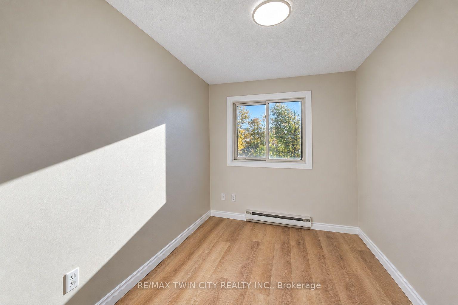 Photo 33 of Unit 25, 121 Morgan Avenue, Kitchener, Chicopee/Freeport — HOMEH