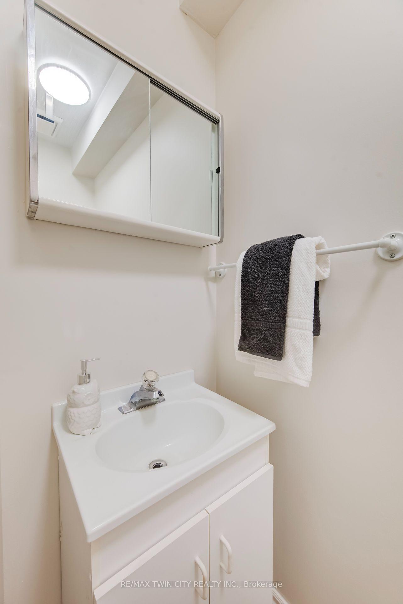 Photo 37 of Unit 25, 121 Morgan Avenue, Kitchener, Chicopee/Freeport — HOMEH