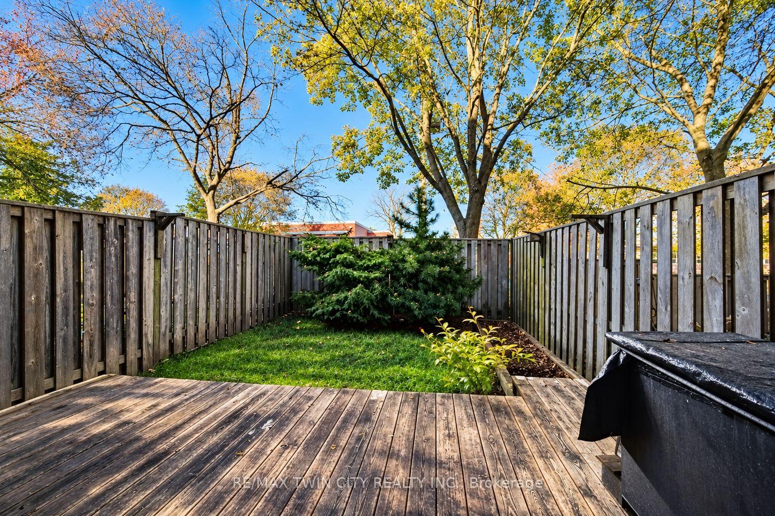 Photo 43 of Unit 25, 121 Morgan Avenue, Kitchener, Chicopee/Freeport — HOMEH