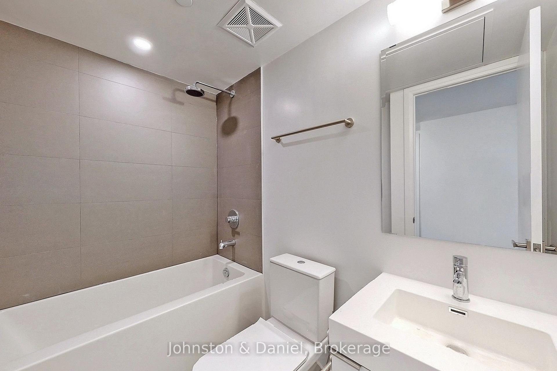Photo 19 of Unit 1404, 99 Foxbar Road, Toronto, Yonge-St. Clair — HOMEH