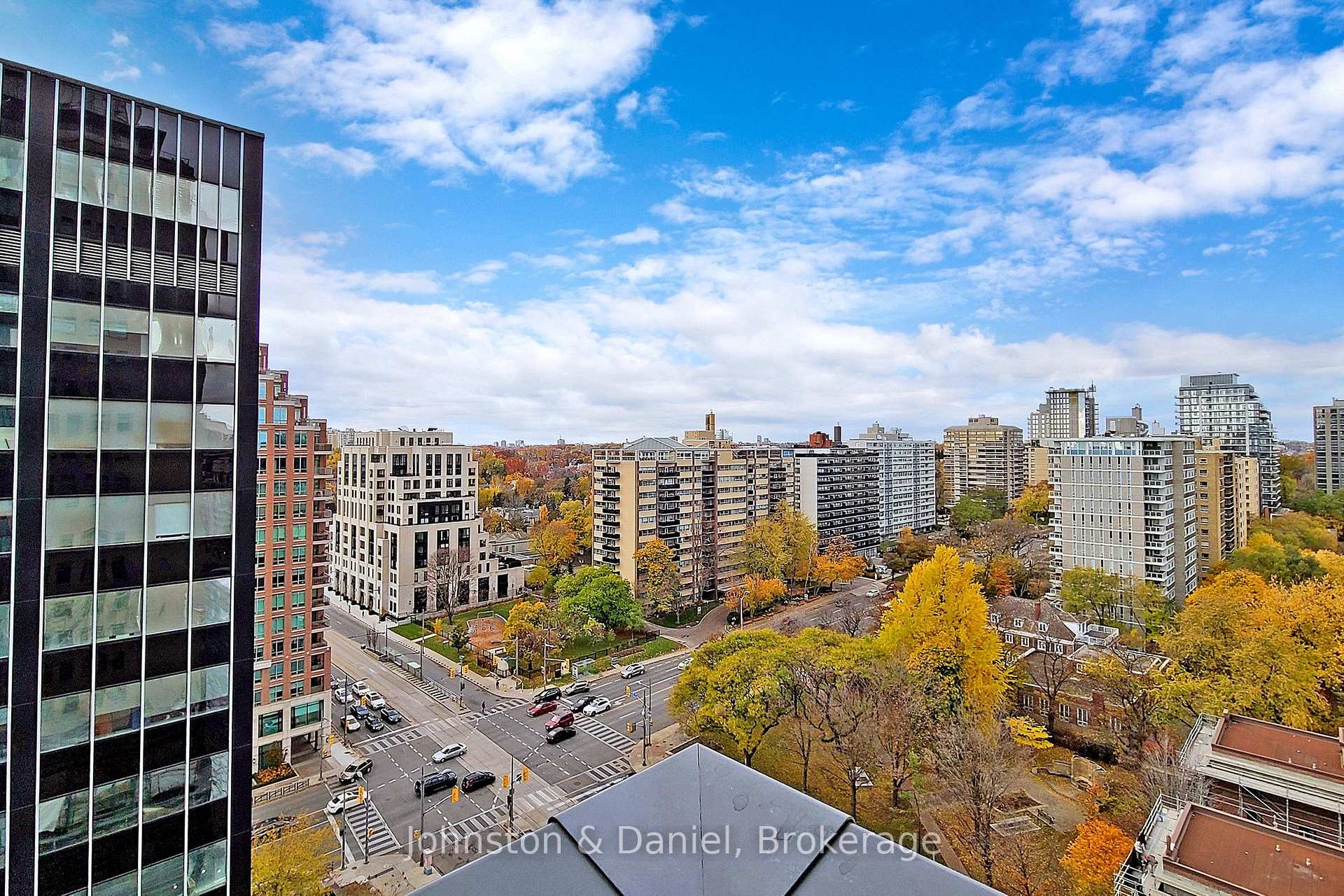 Photo 26 of Unit 1404, 99 Foxbar Road, Toronto, Yonge-St. Clair — HOMEH