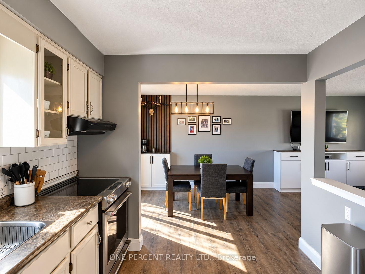 Photo 16 of 68 Cindy Lee Crescent, Orillia — HOMEH