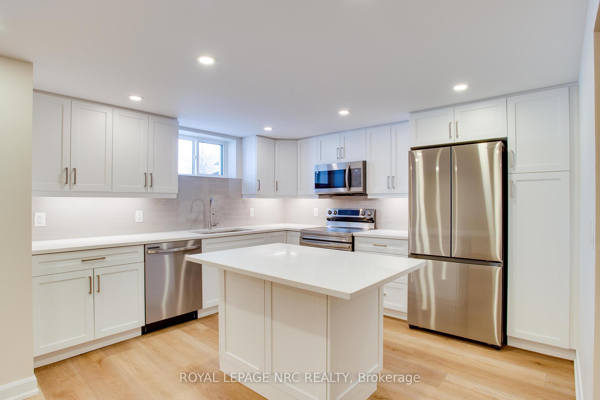 Photo of Unit LOWER, 138 Catherine Street