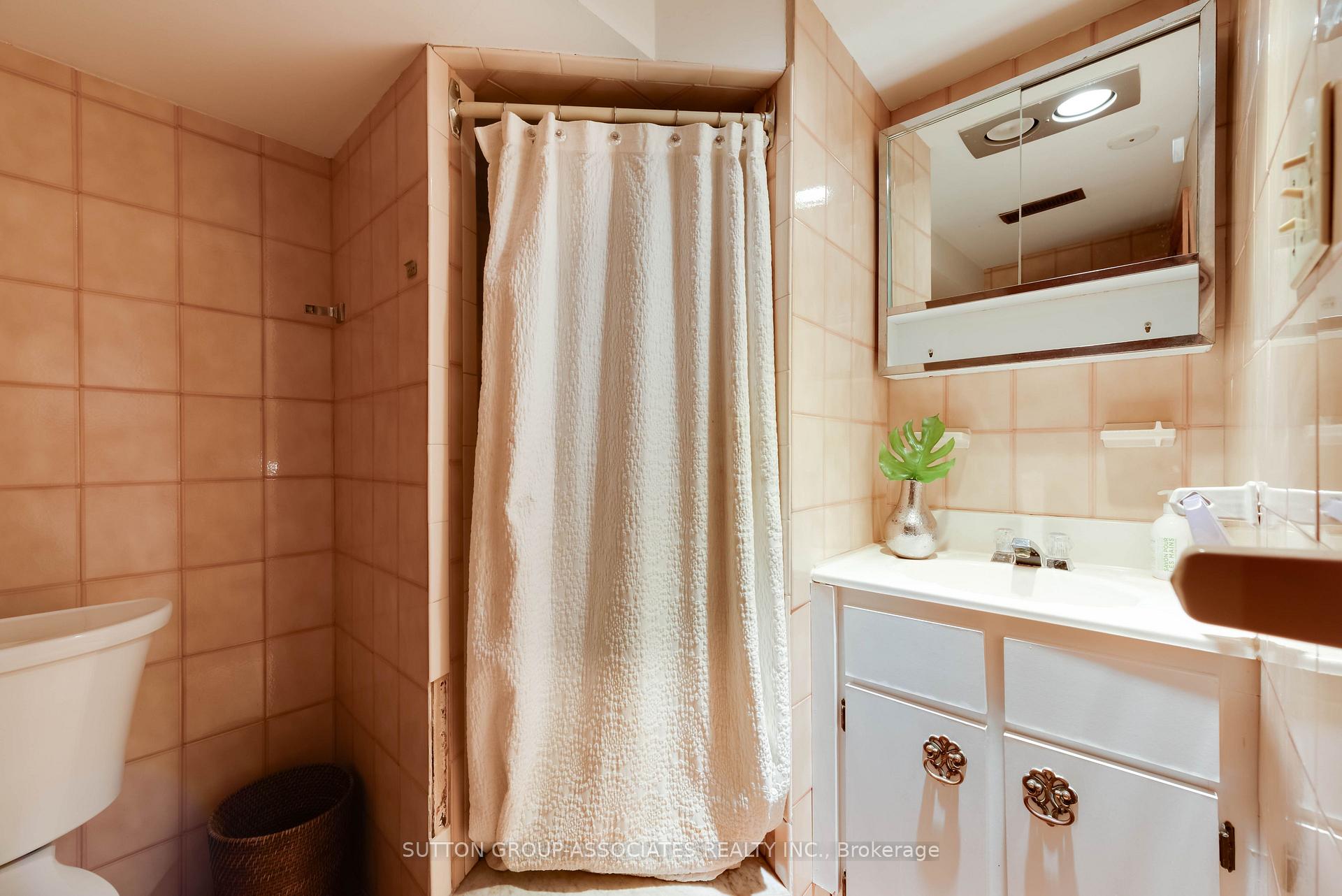 Photo 36 of 294 Glenholme Avenue, Toronto, Oakwood Village — HOMEH