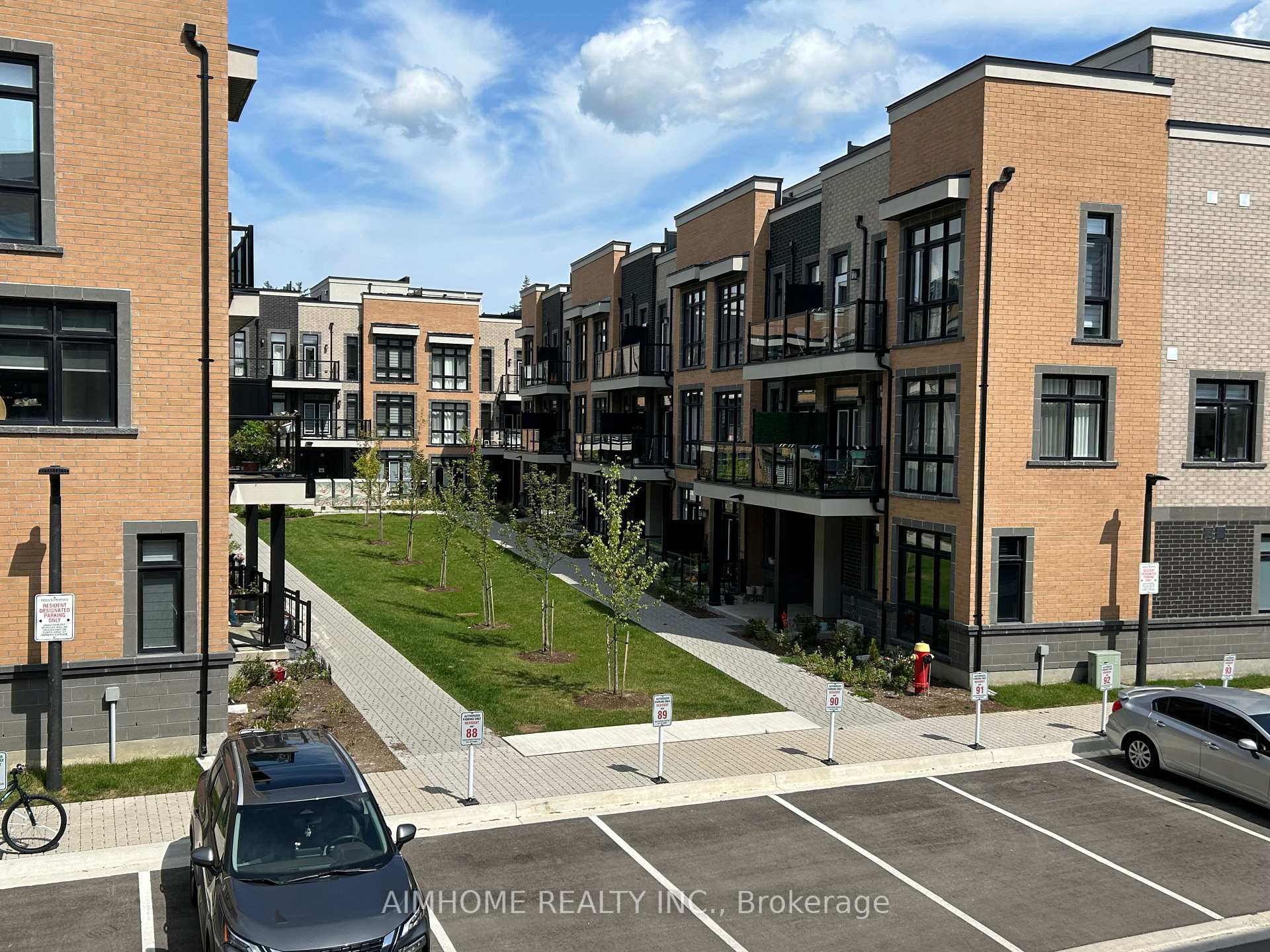 Photo 14 of Unit 2, 7 Phelps Lane, Richmond Hill, Oak Ridges — HOMEH