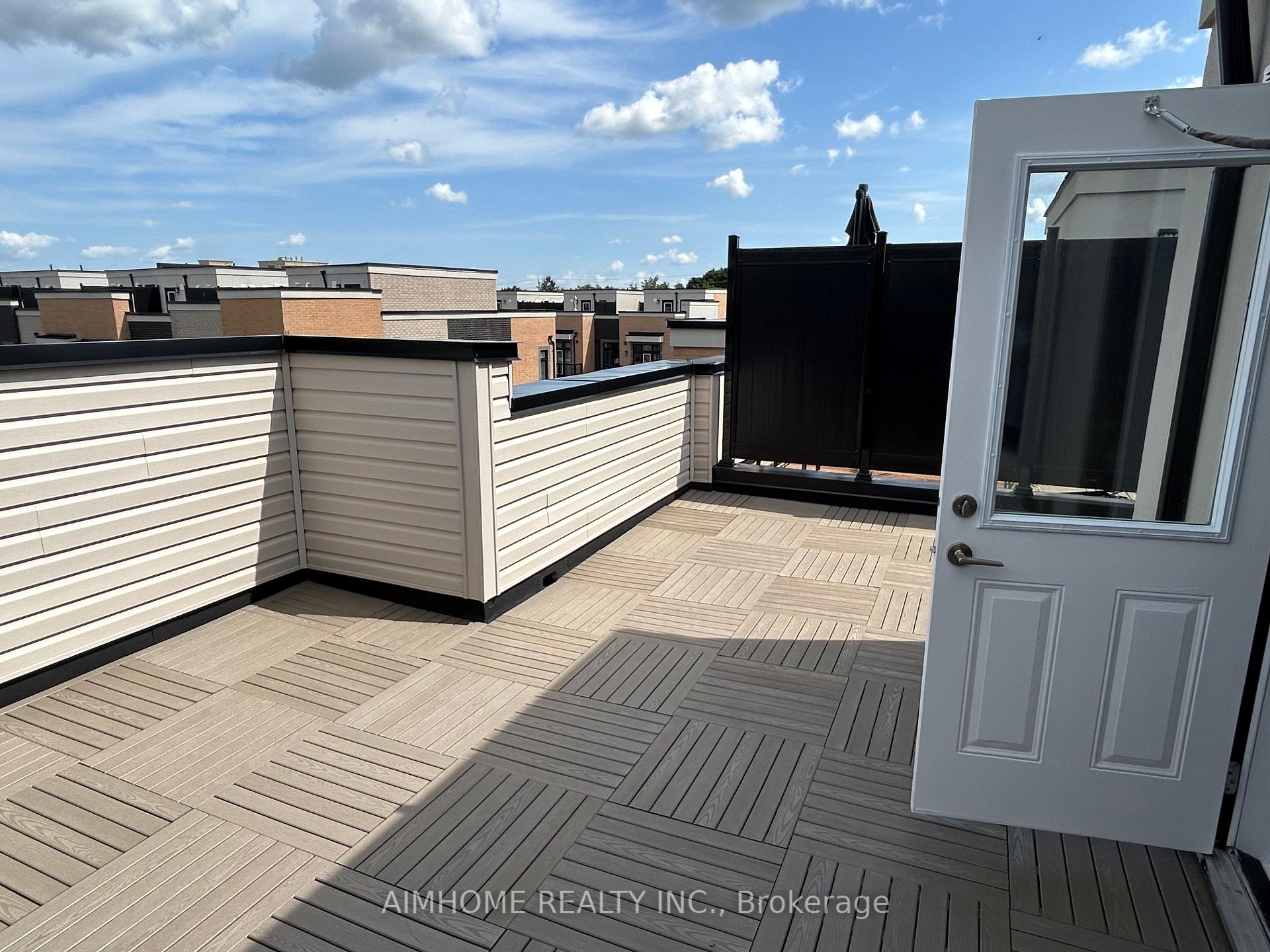 Photo 25 of Unit 2, 7 Phelps Lane, Richmond Hill, Oak Ridges — HOMEH