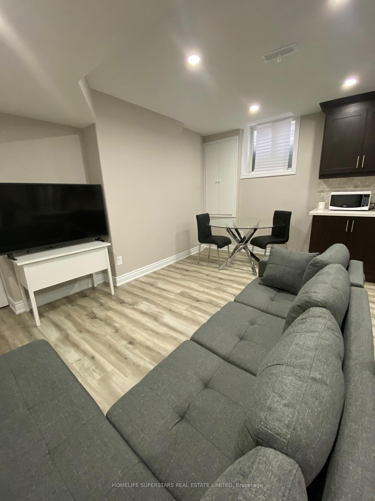 Photo 10 of Unit Basement, 22 Natronia Trail, Brampton, Bram East — HOMEH