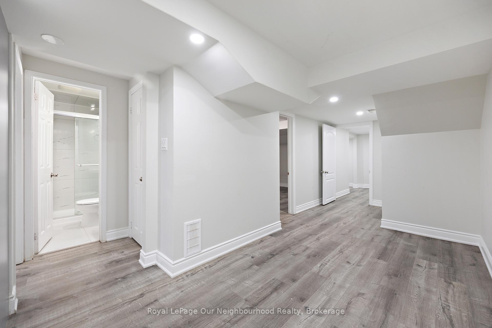 Photo 5 of Unit Bsmt, 206 Sunny Meadow Boulevard, Brampton, Sandringham-Wellington — HOMEH