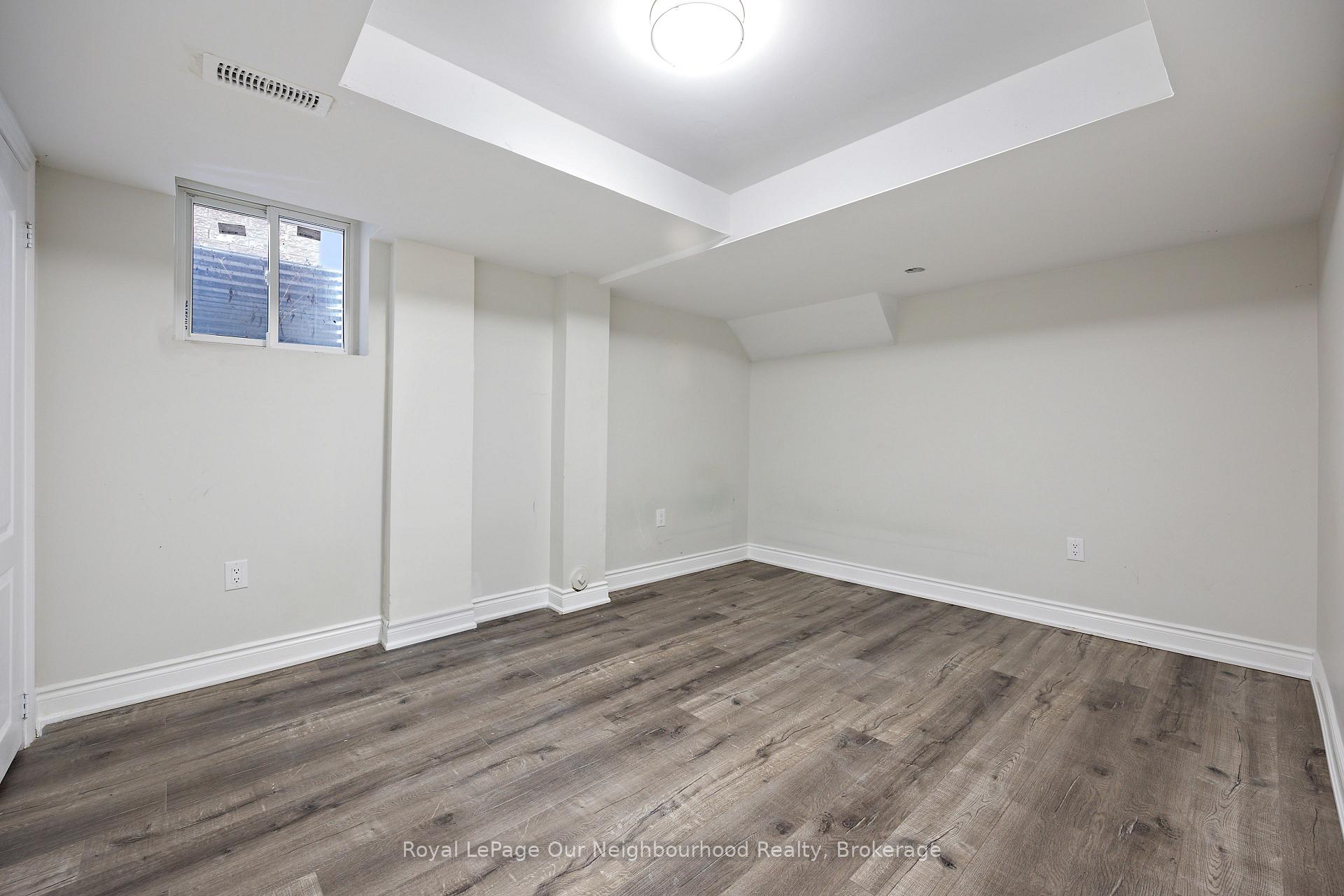 Photo 10 of Unit Bsmt, 206 Sunny Meadow Boulevard, Brampton, Sandringham-Wellington — HOMEH