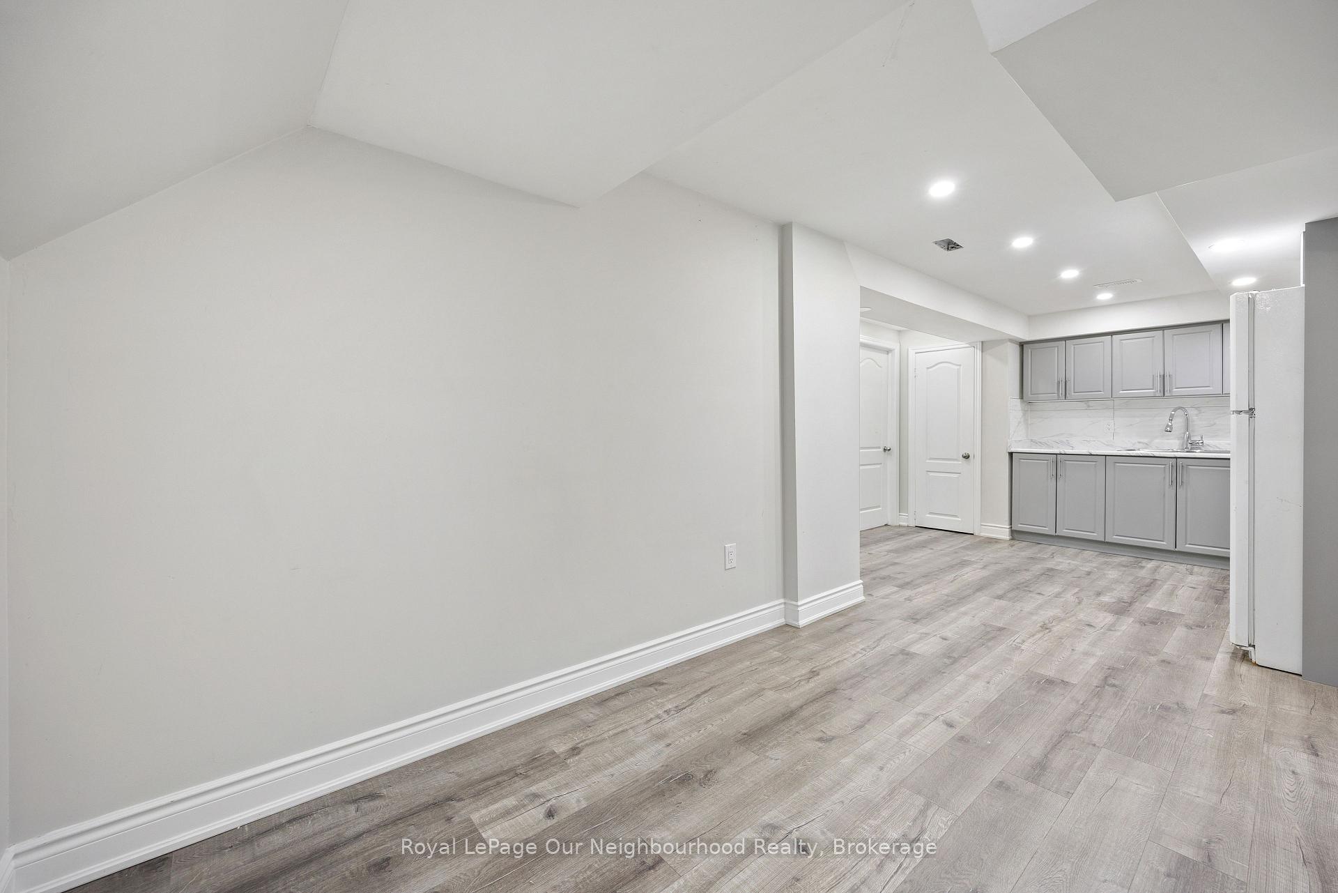Photo 13 of Unit Bsmt, 206 Sunny Meadow Boulevard, Brampton, Sandringham-Wellington — HOMEH