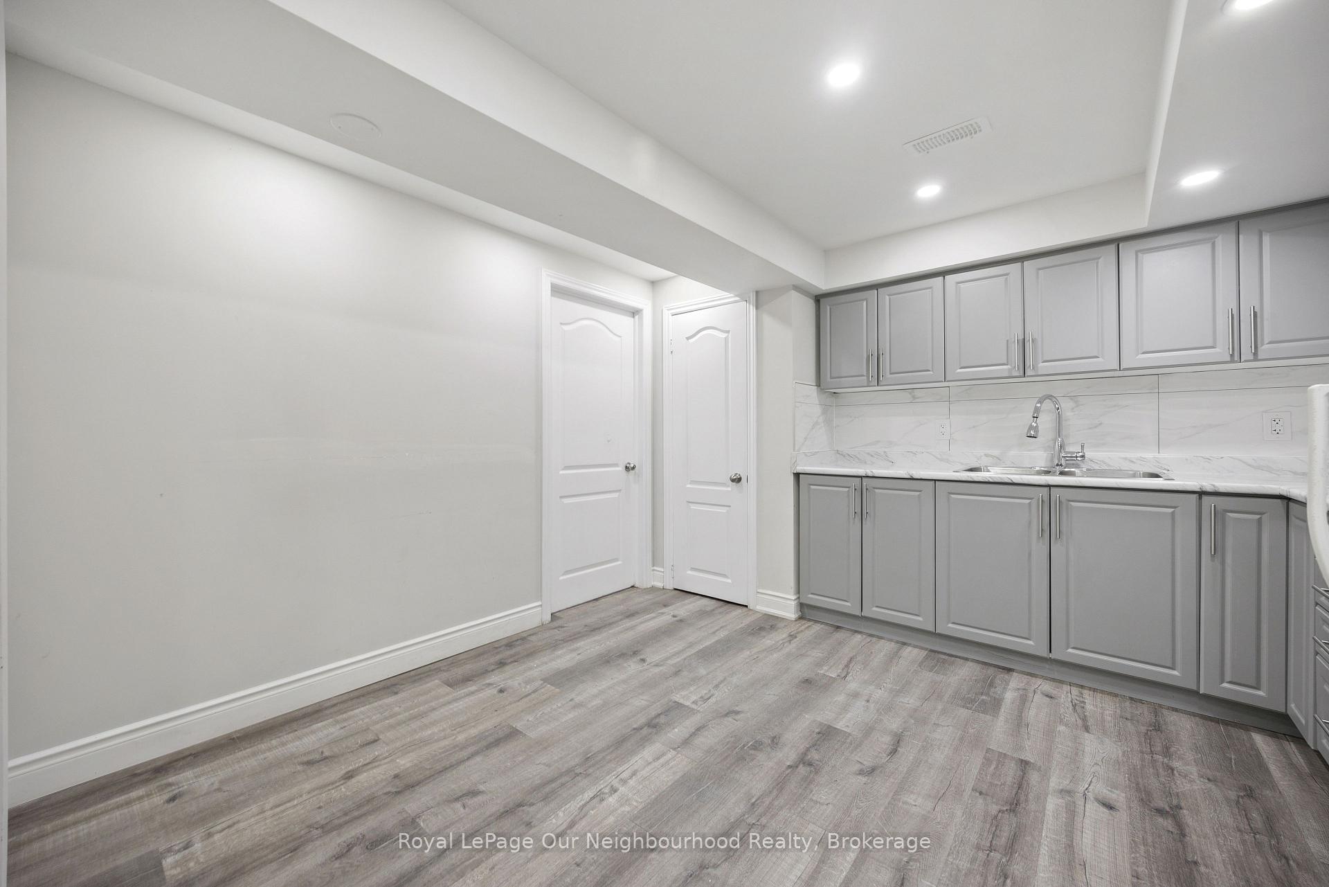 Photo 14 of Unit Bsmt, 206 Sunny Meadow Boulevard, Brampton, Sandringham-Wellington — HOMEH