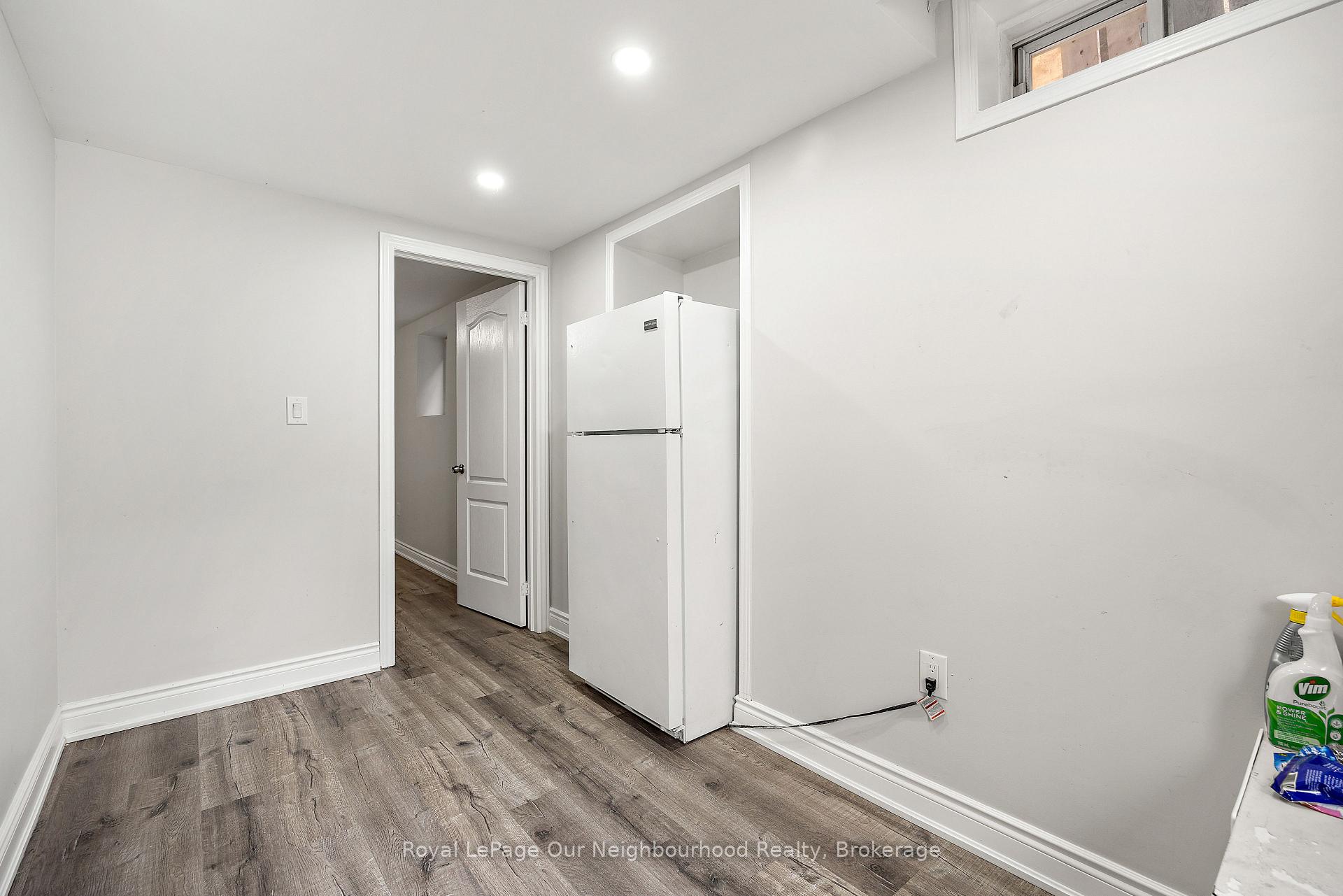 Photo 16 of Unit Bsmt, 206 Sunny Meadow Boulevard, Brampton, Sandringham-Wellington — HOMEH
