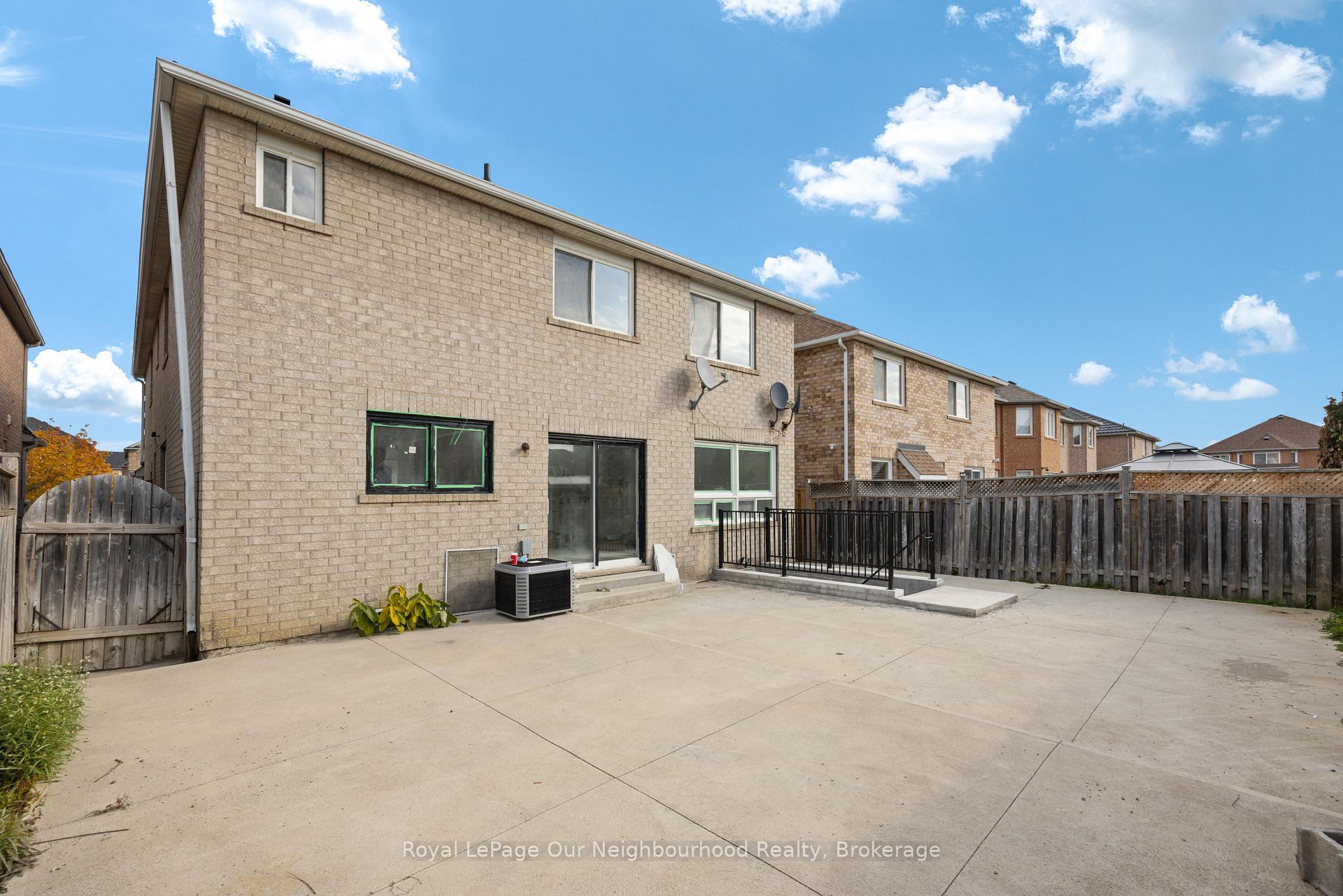 Photo 19 of Unit Bsmt, 206 Sunny Meadow Boulevard, Brampton, Sandringham-Wellington — HOMEH
