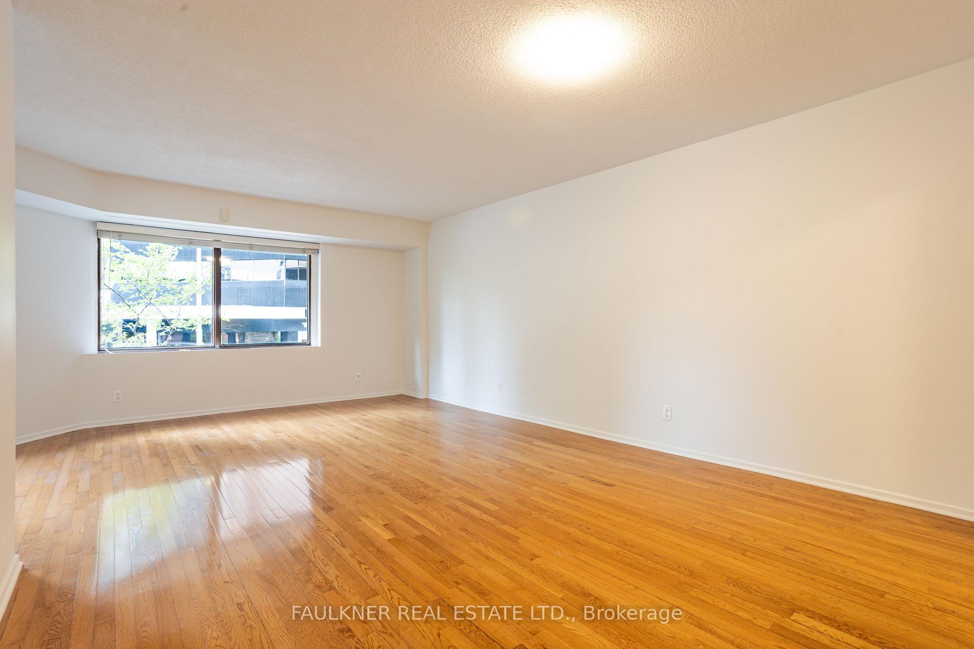 Photo 13 of Unit 109, 151 Bay Street, Ottawa, Ottawa Centre — HOMEH