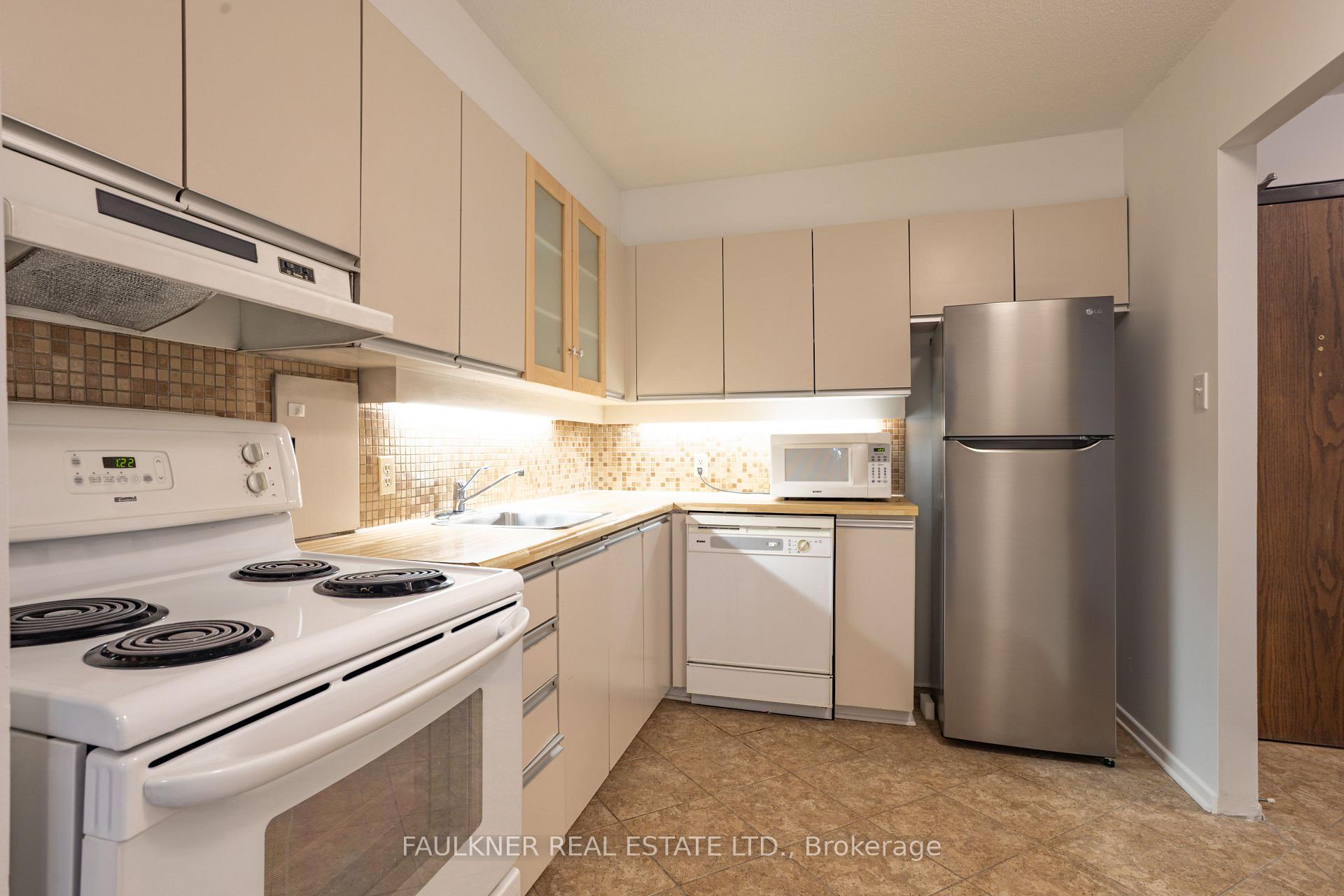 Photo 15 of Unit 109, 151 Bay Street, Ottawa, Ottawa Centre — HOMEH