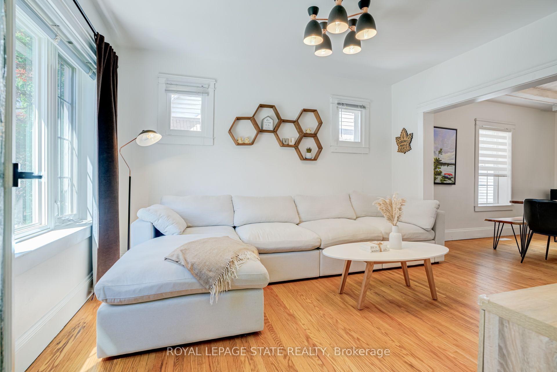 Photo 8 of 175 Rosslyn Avenue S, Hamilton, Delta — HOMEH