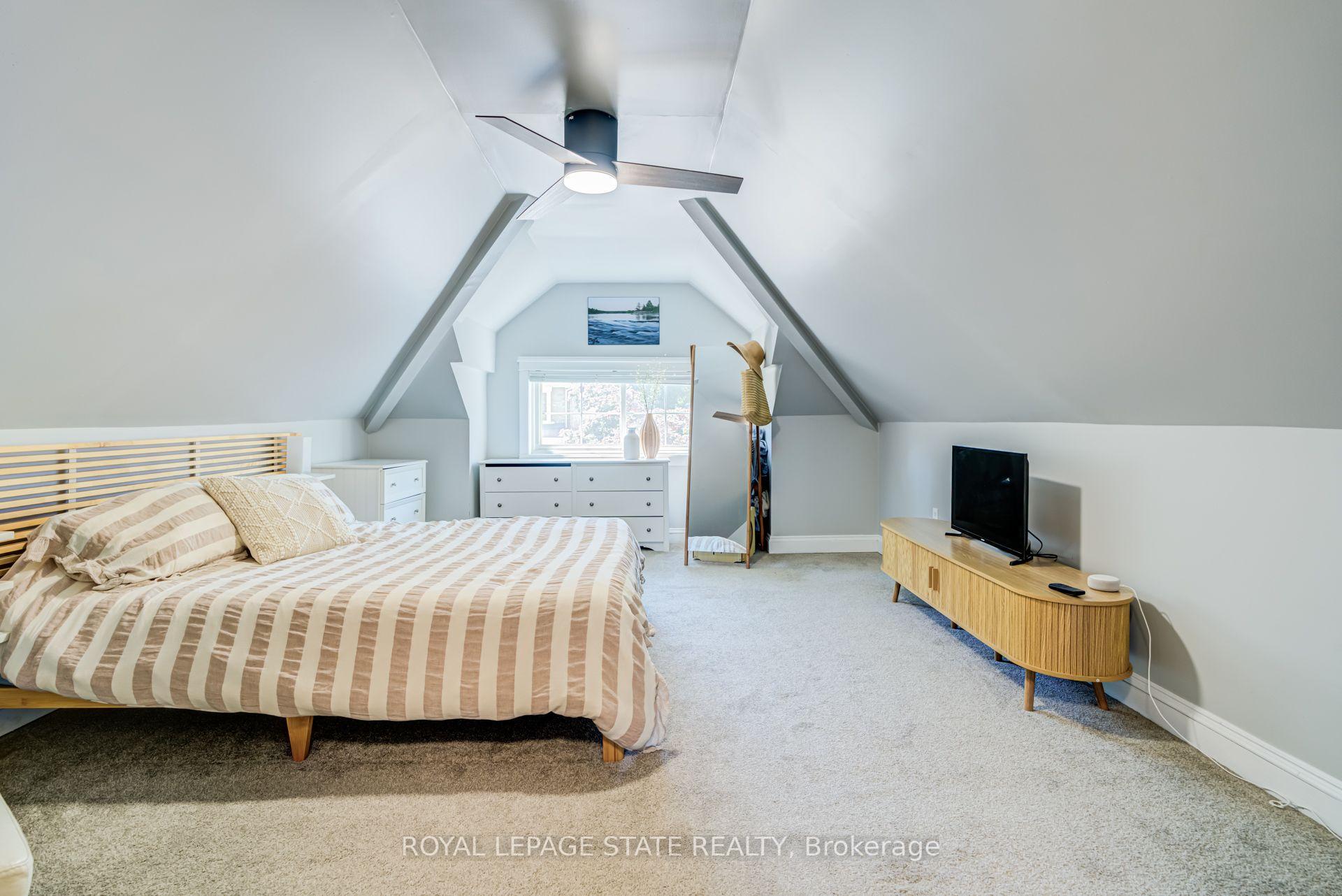 Photo 27 of 175 Rosslyn Avenue S, Hamilton, Delta — HOMEH