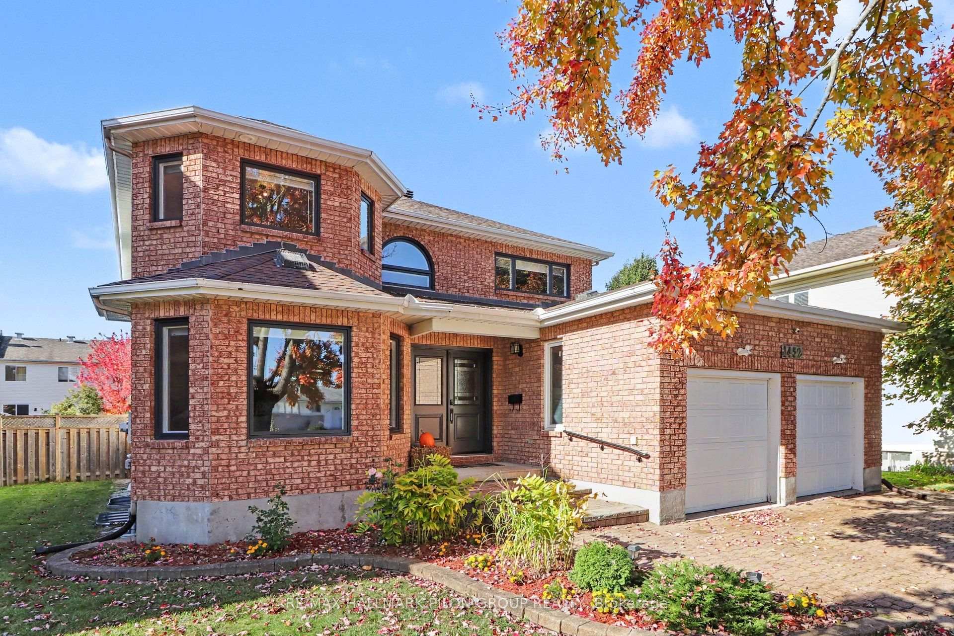 Photo 2 of 1452 Charlebois Avenue, Ottawa, Bilberry Creek/Queenswood Heights — HOMEH