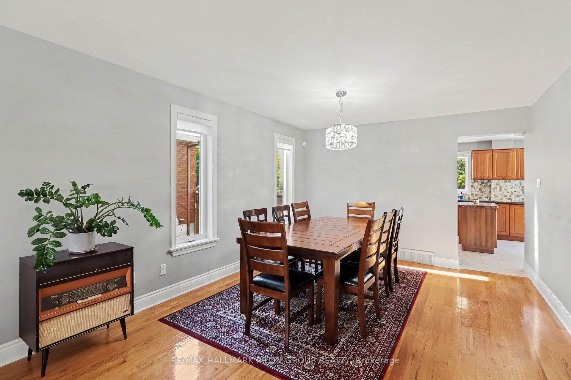 Photo 6 of 1452 Charlebois Avenue, Ottawa, Bilberry Creek/Queenswood Heights — HOMEH