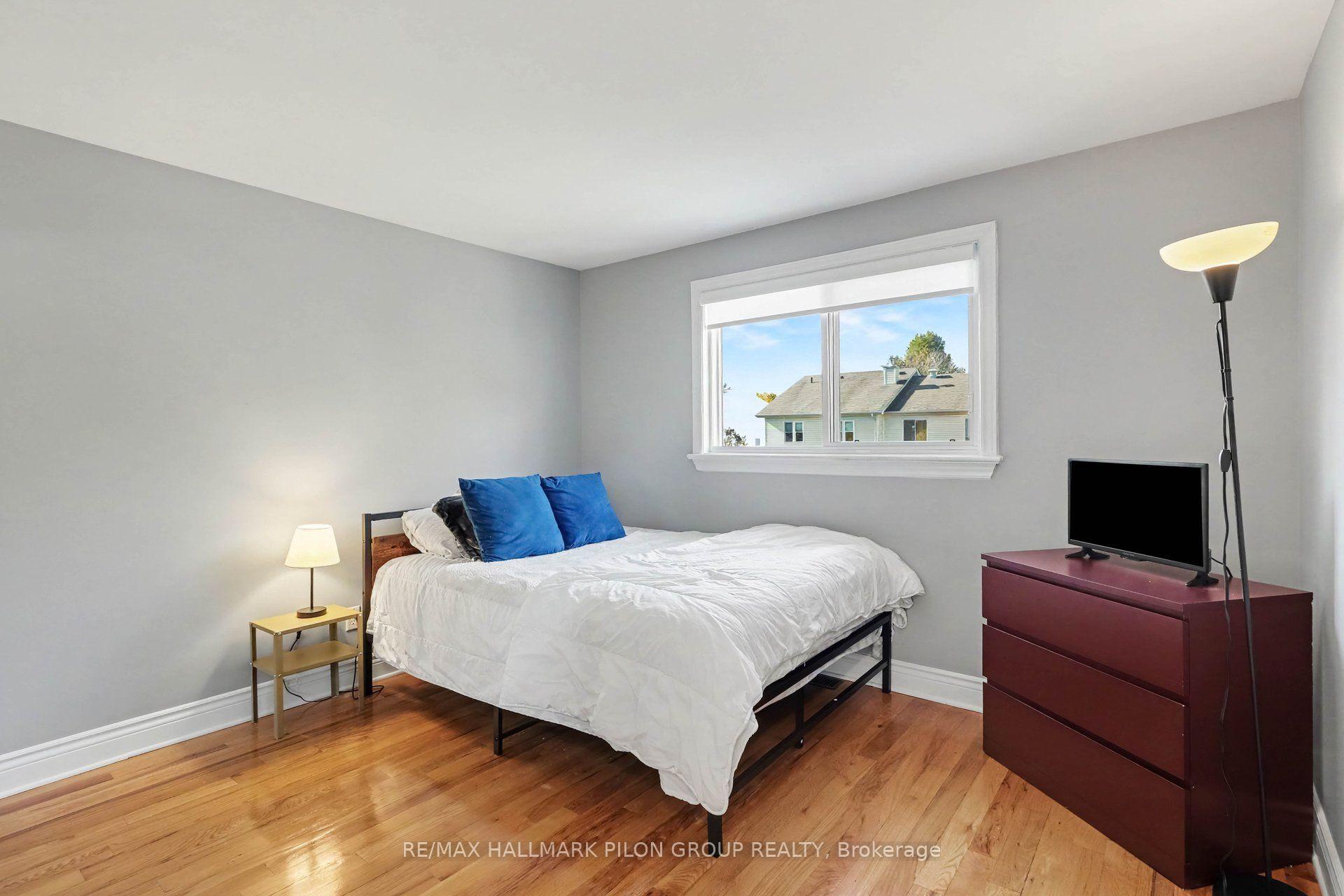 Photo 20 of 1452 Charlebois Avenue, Ottawa, Bilberry Creek/Queenswood Heights — HOMEH