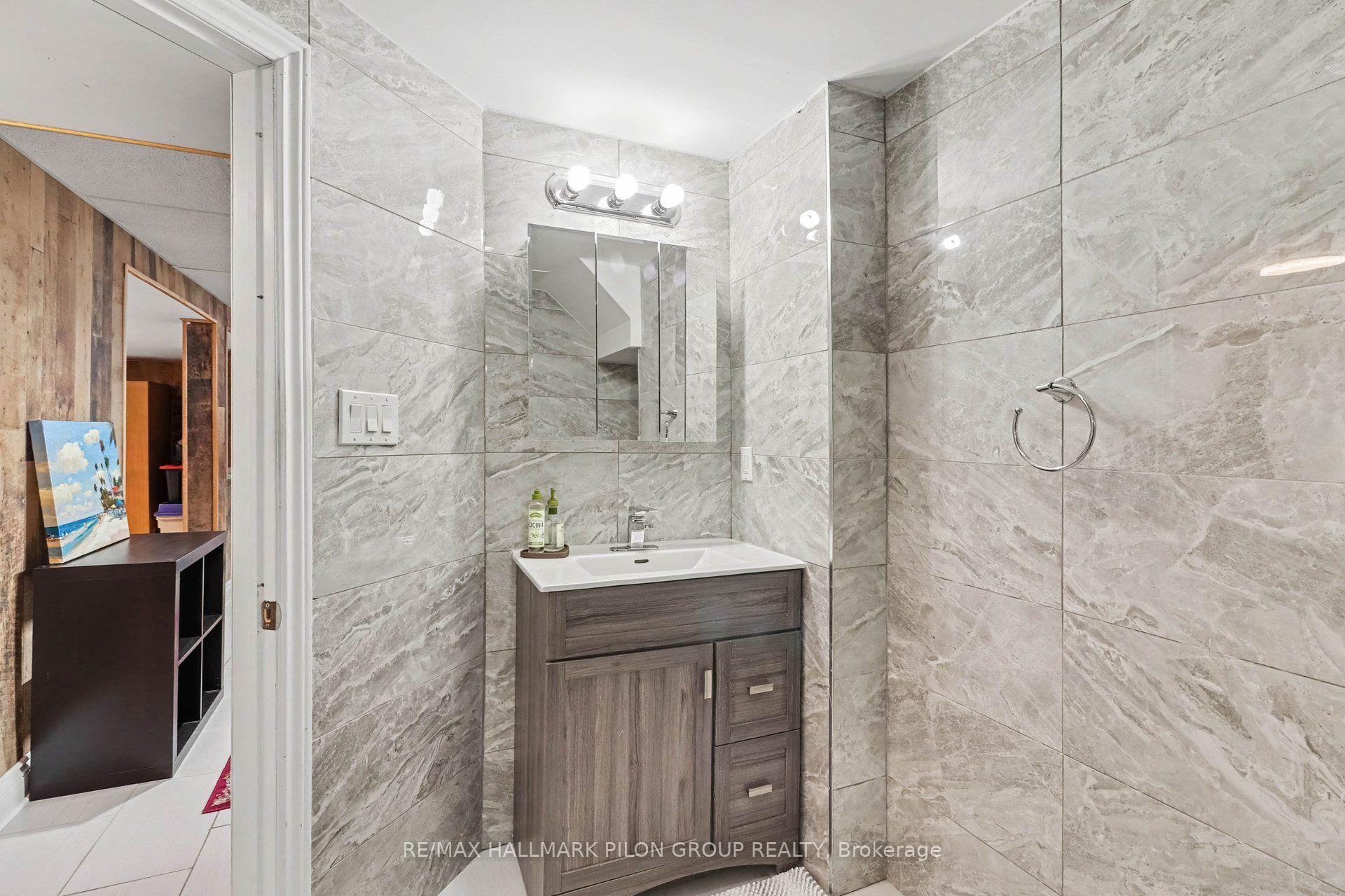 Photo 29 of 1452 Charlebois Avenue, Ottawa, Bilberry Creek/Queenswood Heights — HOMEH