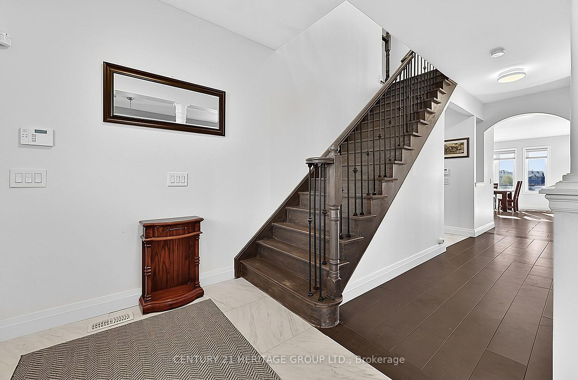 Photo 21 of 67 Manor Forest Road, East Gwillimbury, Mt Albert — HOMEH